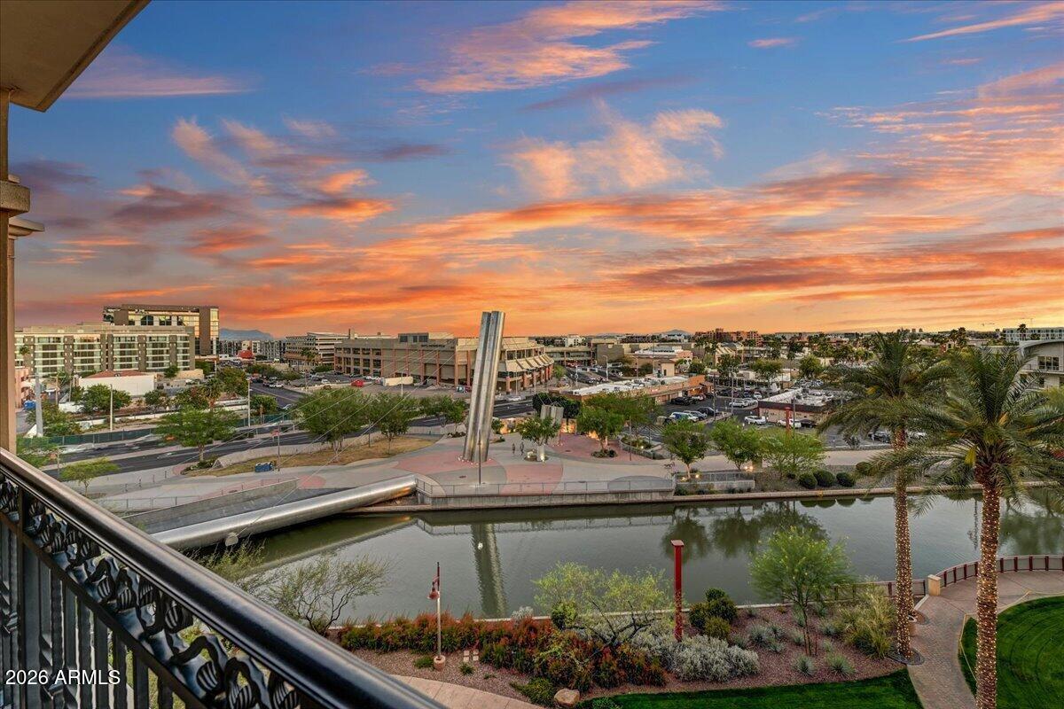 7181 E Camelback Road 608