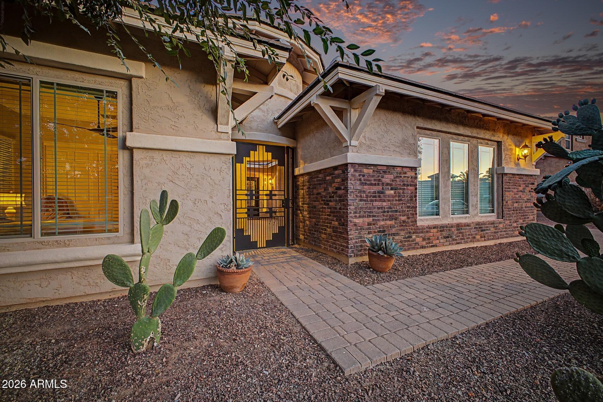 18471 W PARADISE Lane