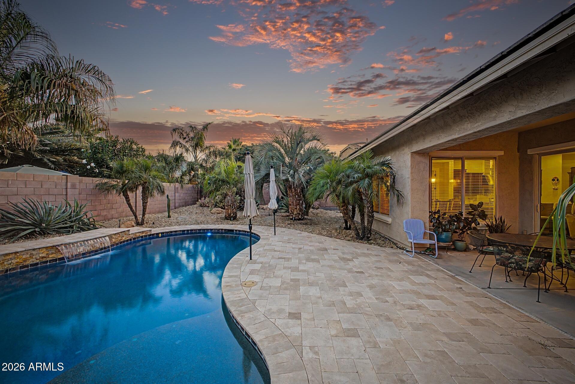 18471 W PARADISE Lane