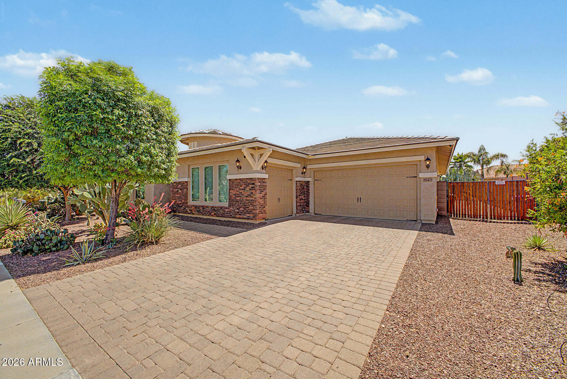 18471 W PARADISE Lane