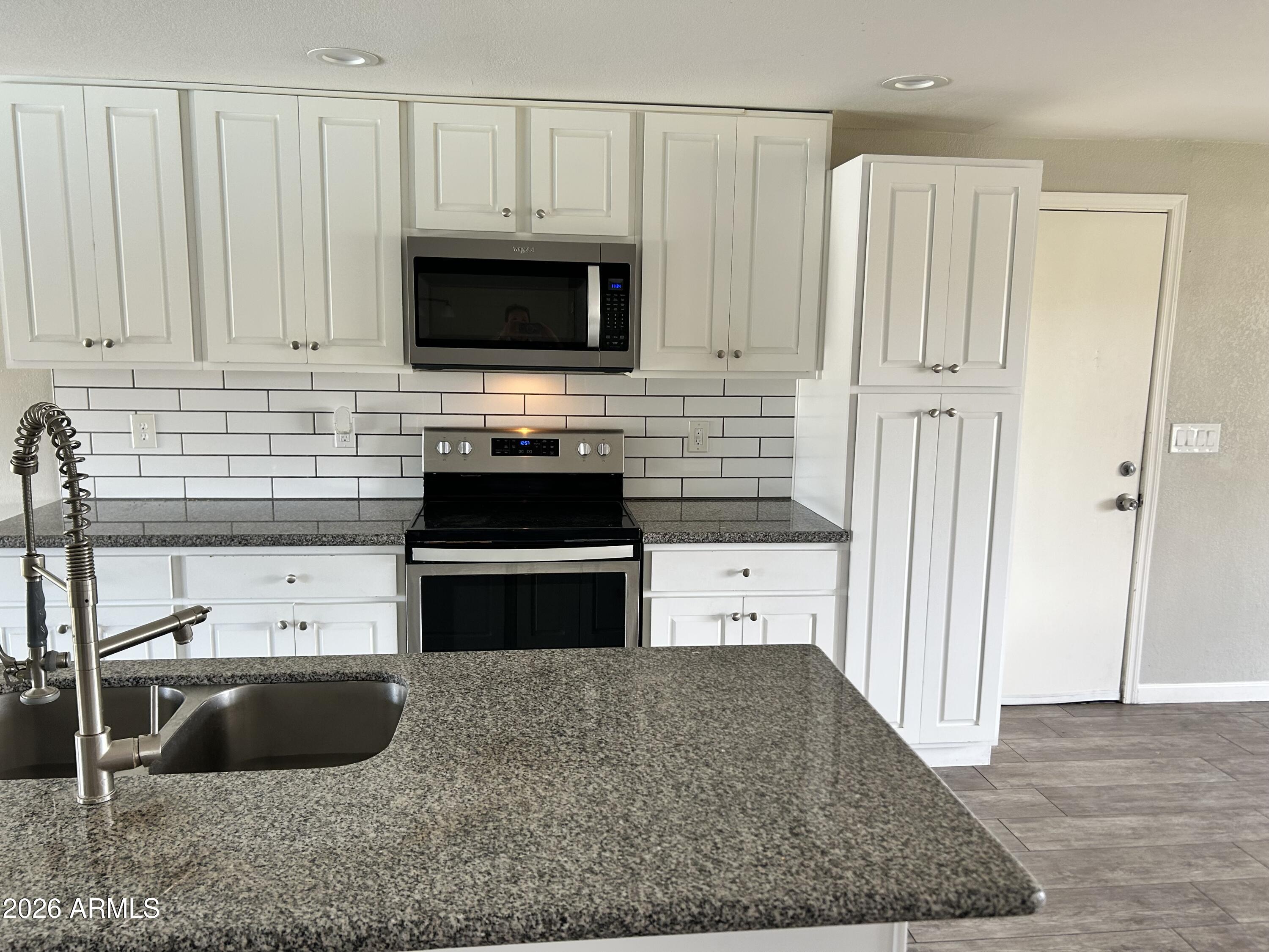 14010 N 40TH Place