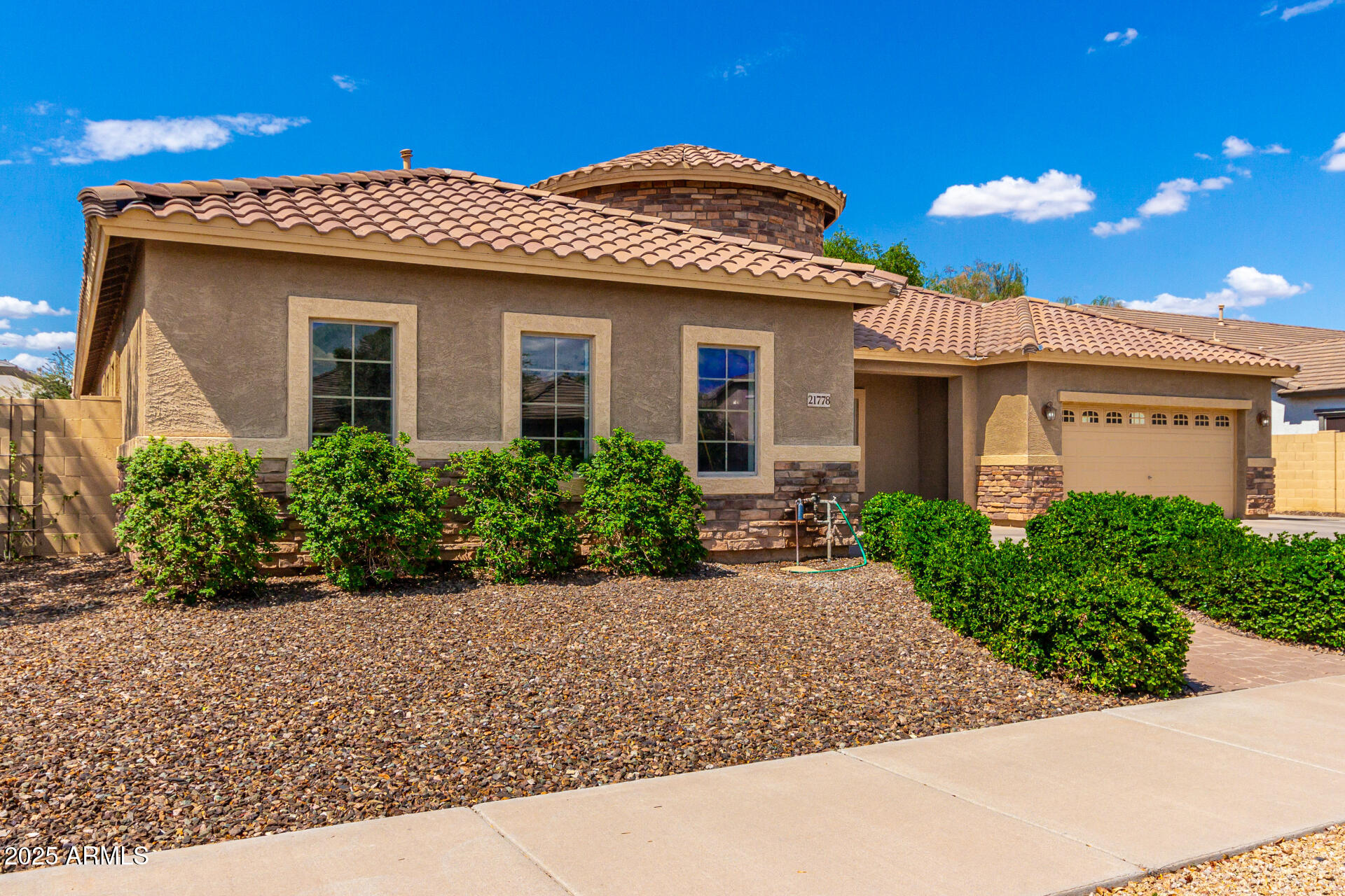 Homes for Sale in Queen Creek Arizona 2 21778 E ESCALANTE Road