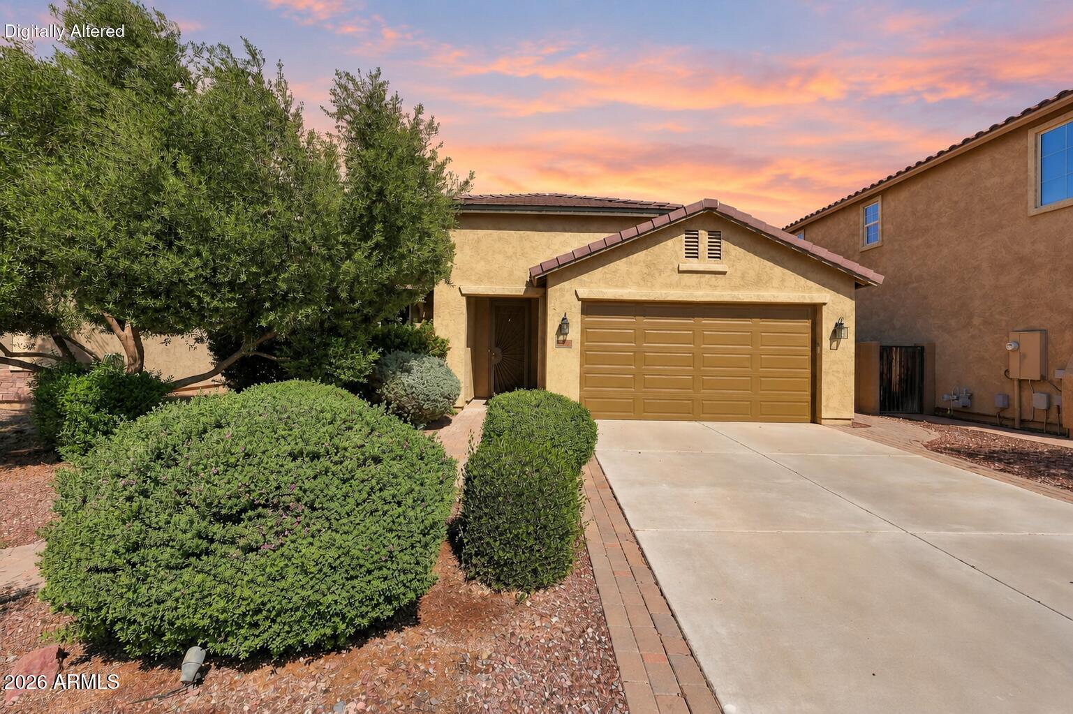 180 W WISTERIA Place