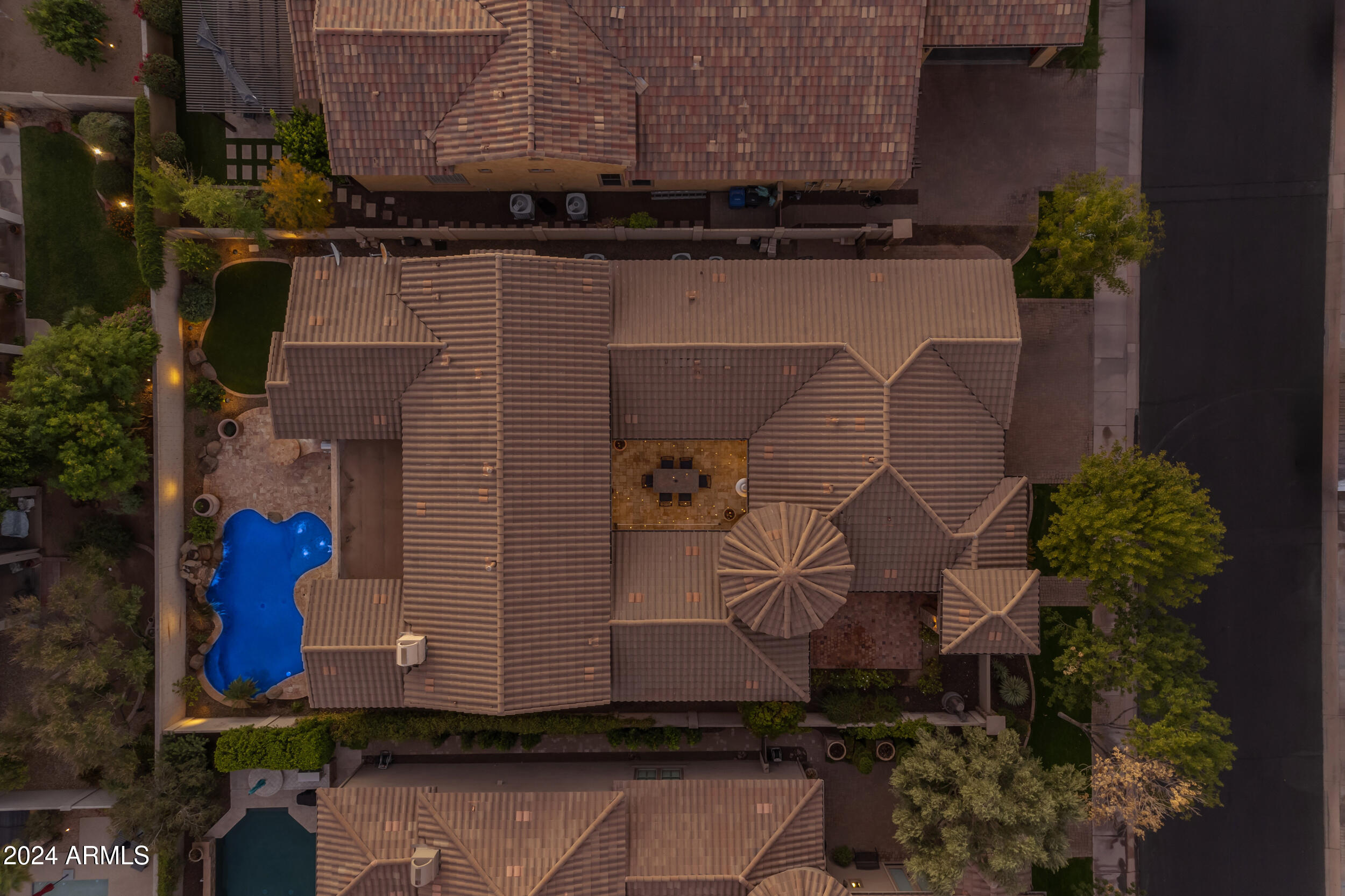501 E SUNBURST Lane