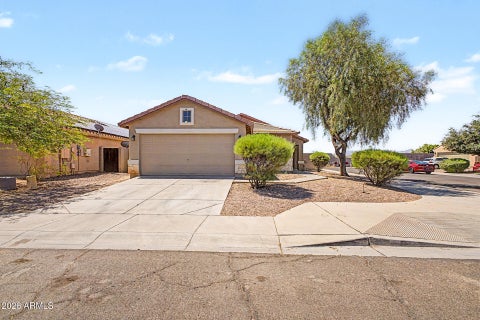 Photo of 3633 W Glass Lane, Phoenix, AZ 85041 (MLS # 7038593)