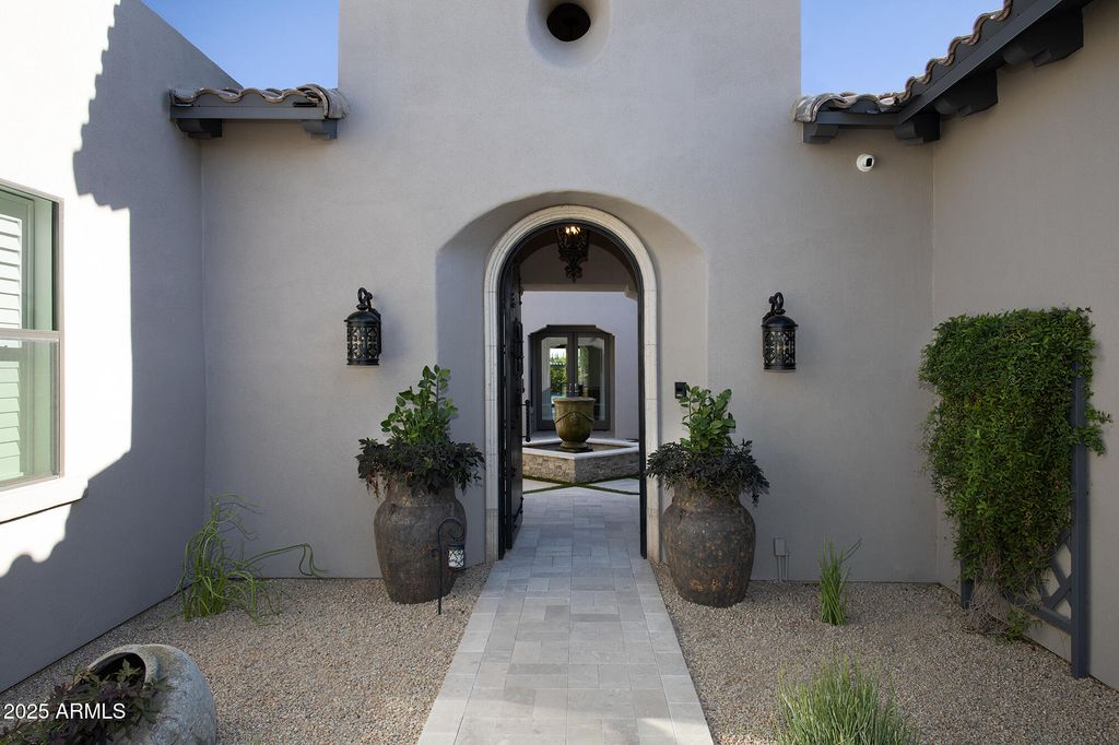 Photo of 7131 E Navarro Way, Scottsdale, AZ 85266 (MLS # 6925066)