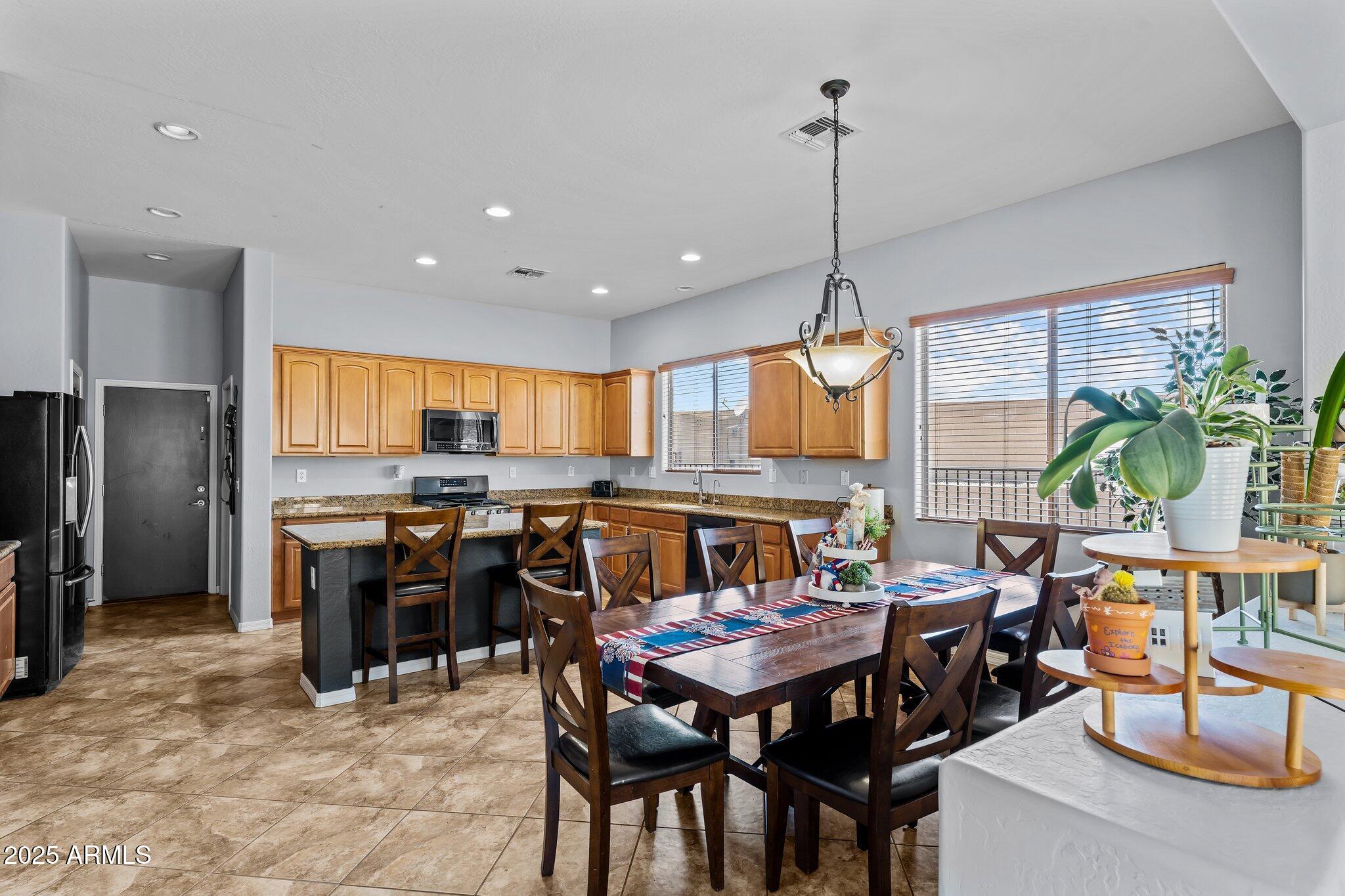 38631 N VISTA HILLS Court