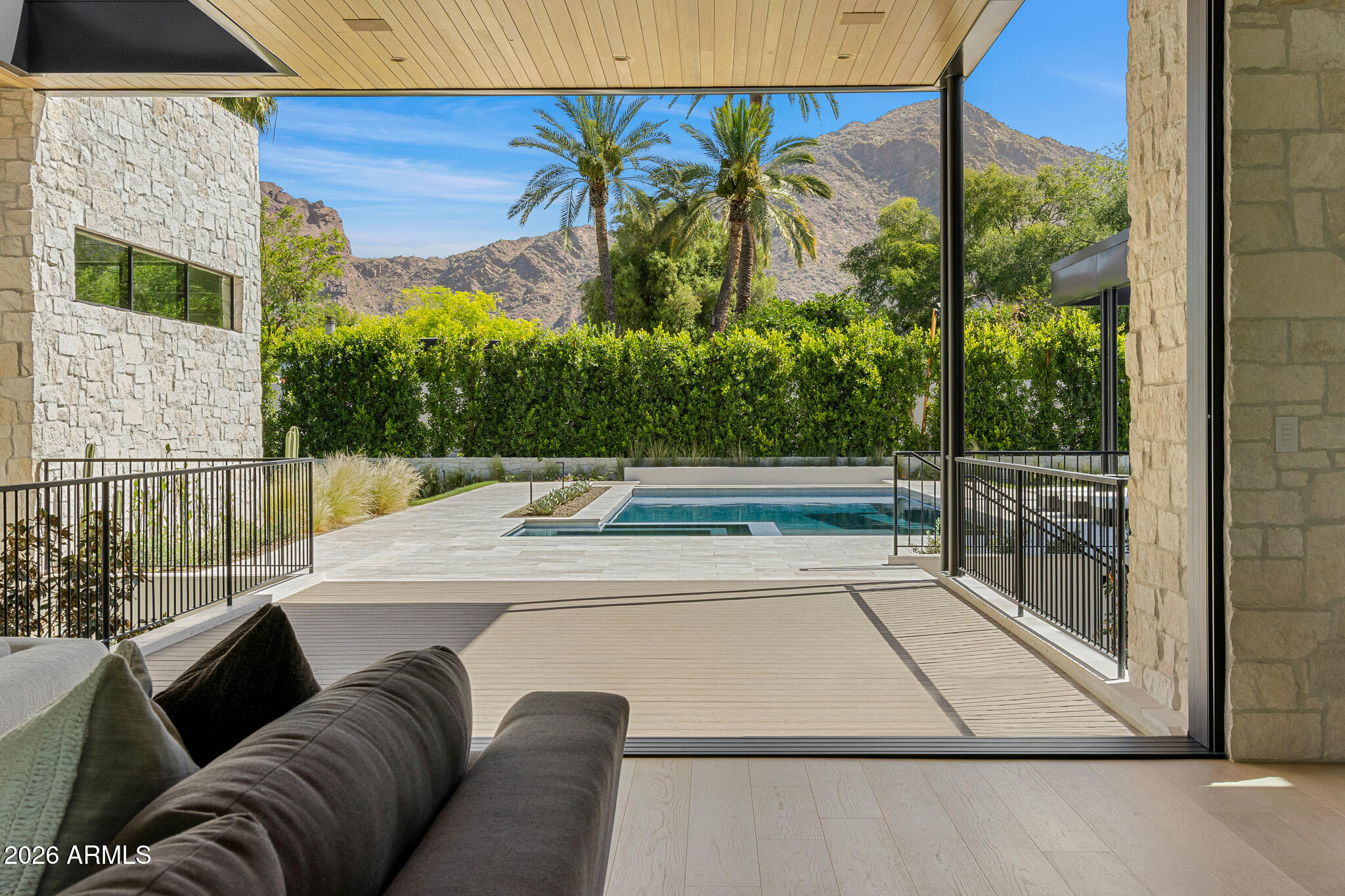 4828 E CALLE DEL MEDIO --