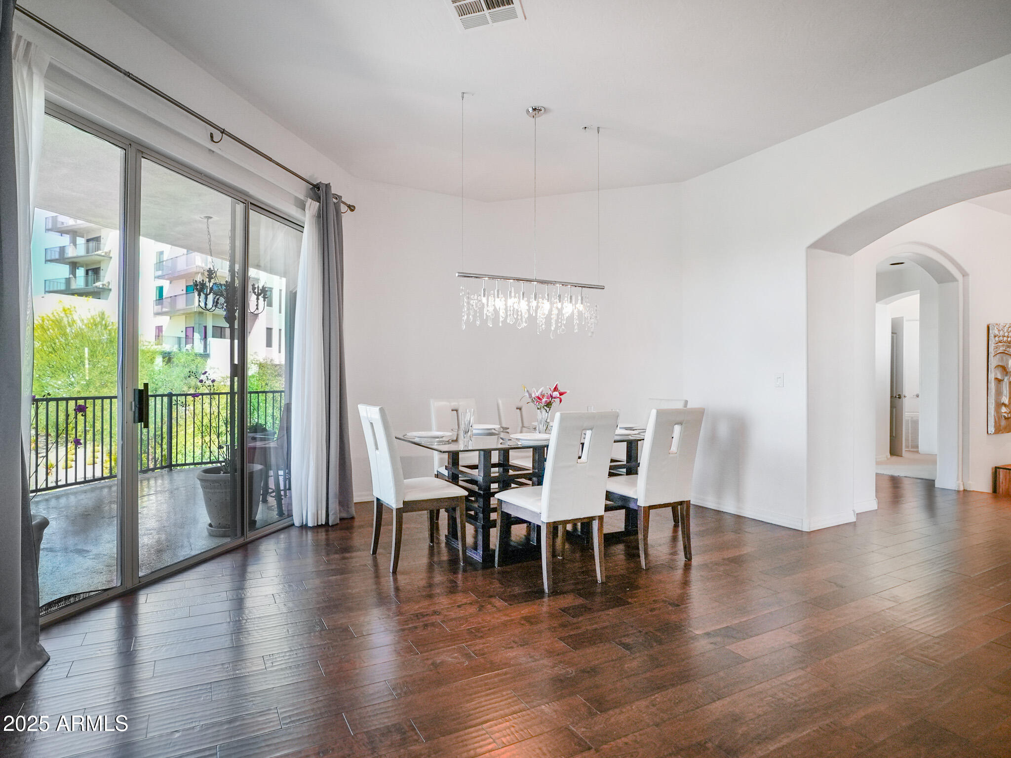 14850 E GRANDVIEW Drive 204