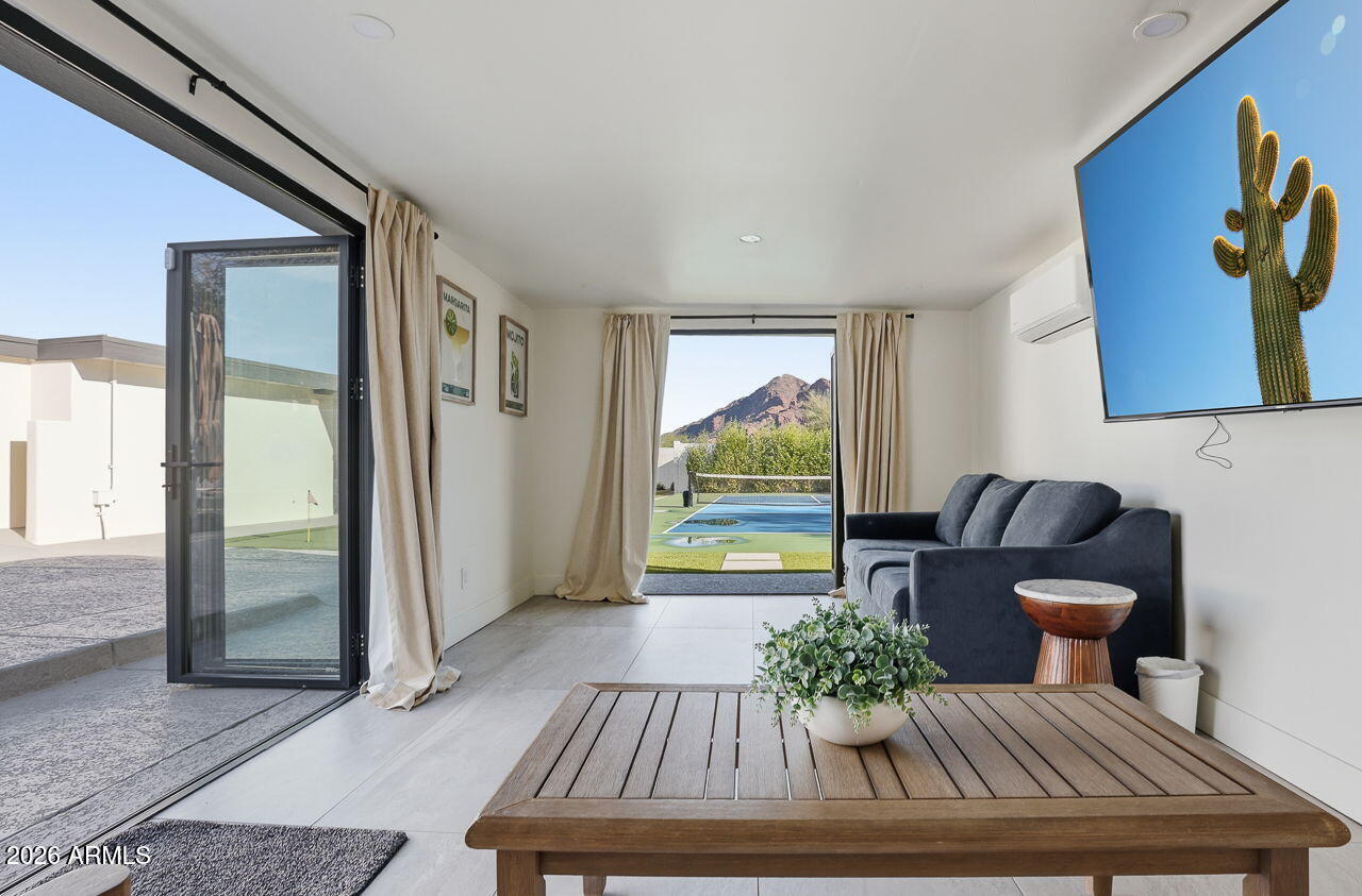 BRAECREST - Residential