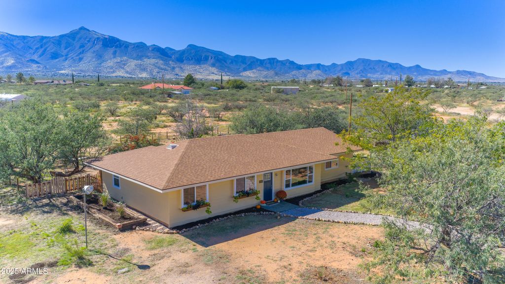 Photo of 7452 E Nevada Drive, Hereford, AZ 85615 (MLS # 6937260)