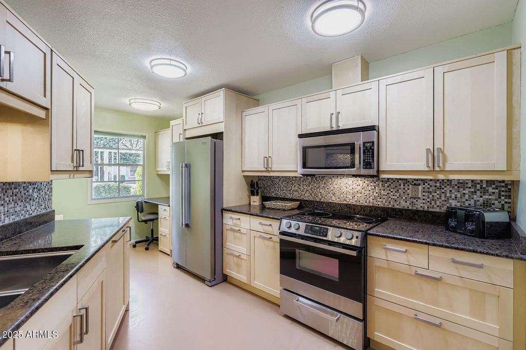 Photo of 10454 W Palmeras Drive, Sun City, AZ 85373 (MLS # 6946972)