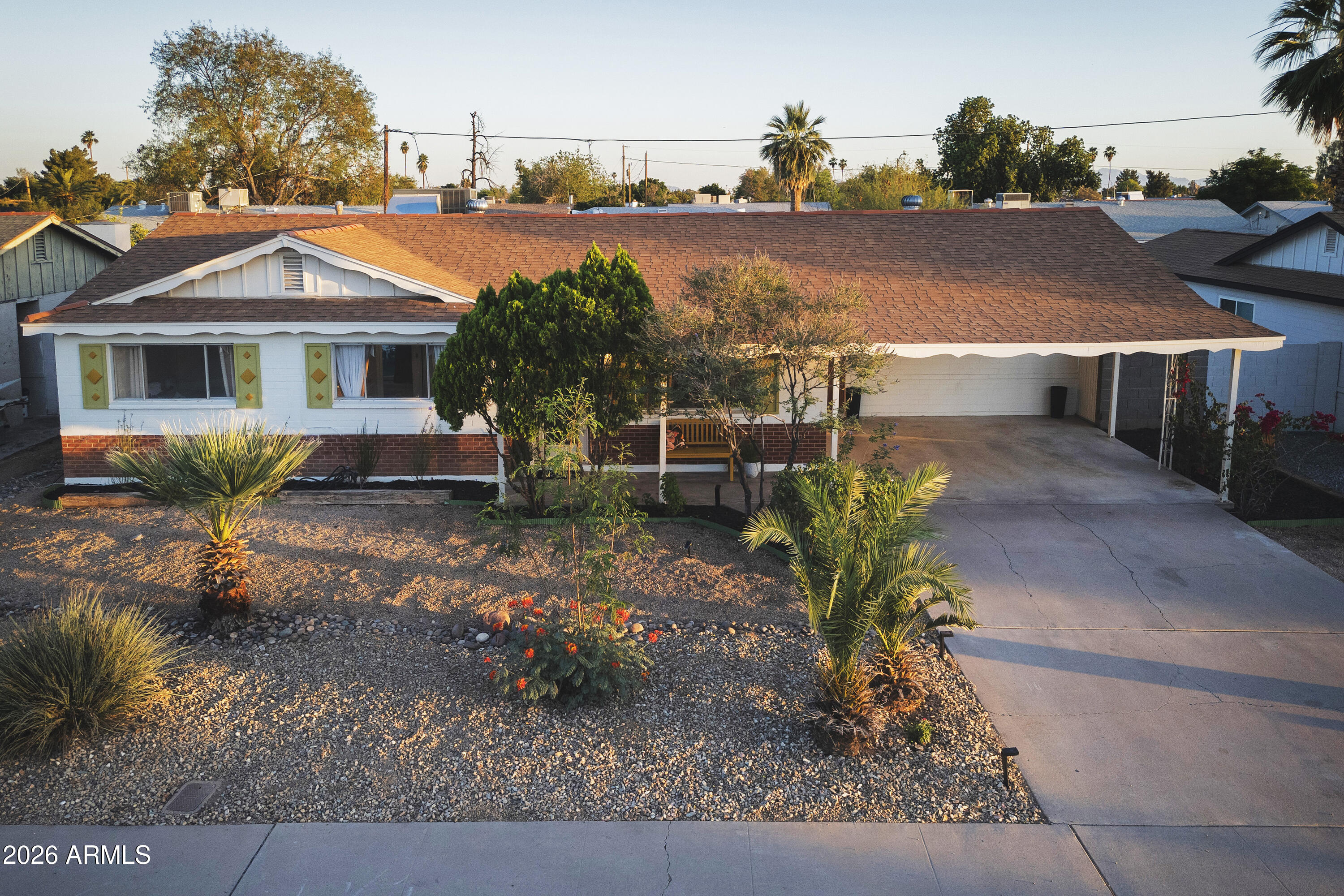 3307 W SHAW BUTTE Drive