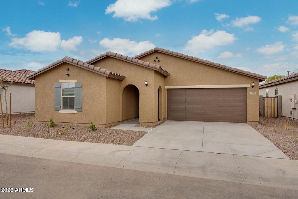 Photo of 7412 S 34th Lane, Phoenix, AZ 85041 (MLS # 7013513)