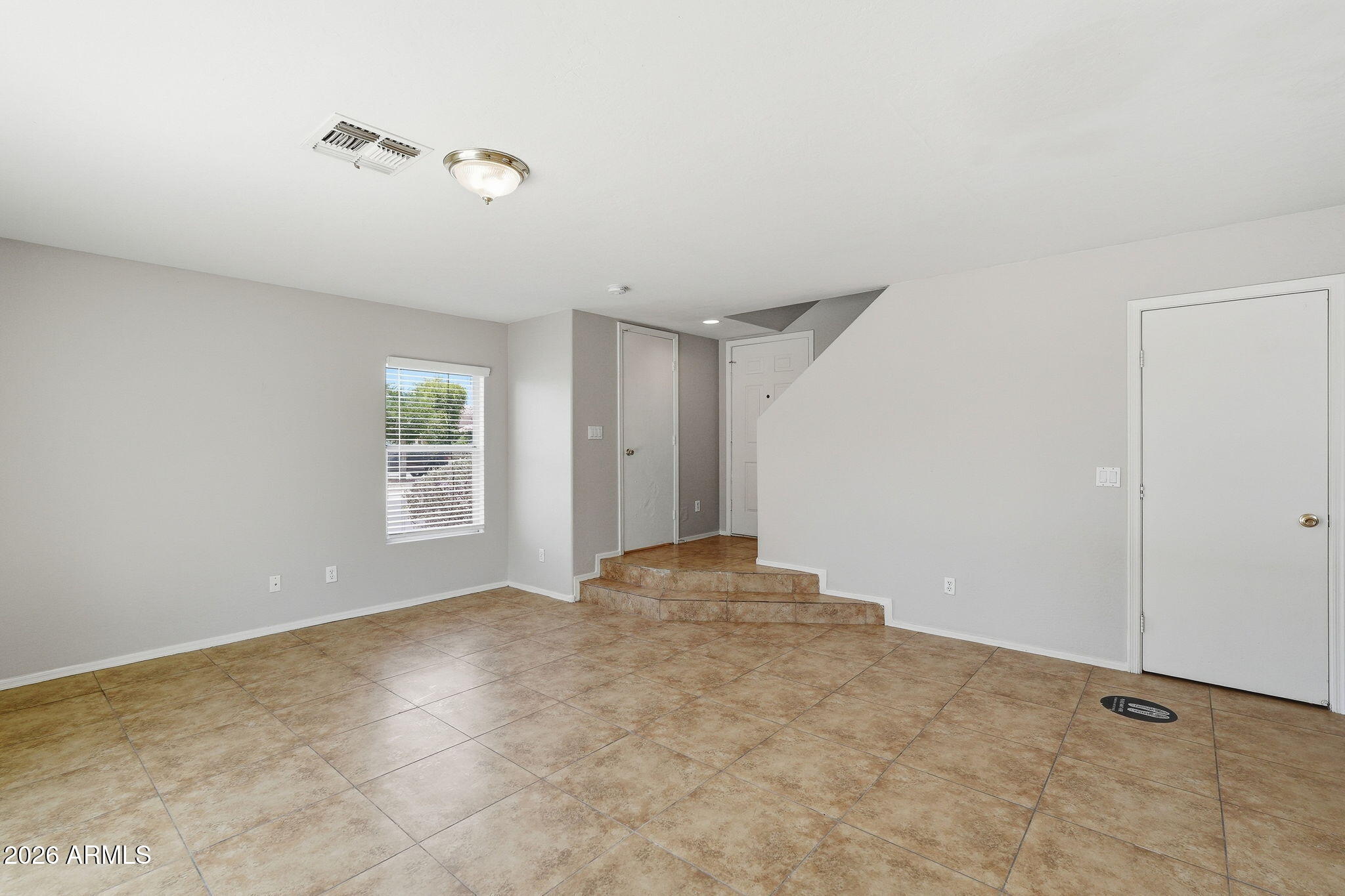 11239 W ROMA Avenue