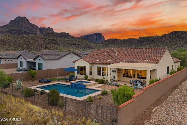 8508 N VAN CLEEVE LN, TUCSON, AZ 85743 - Image c9e6cc5b637ebc7624eeafa5f2b6615d/3676599720