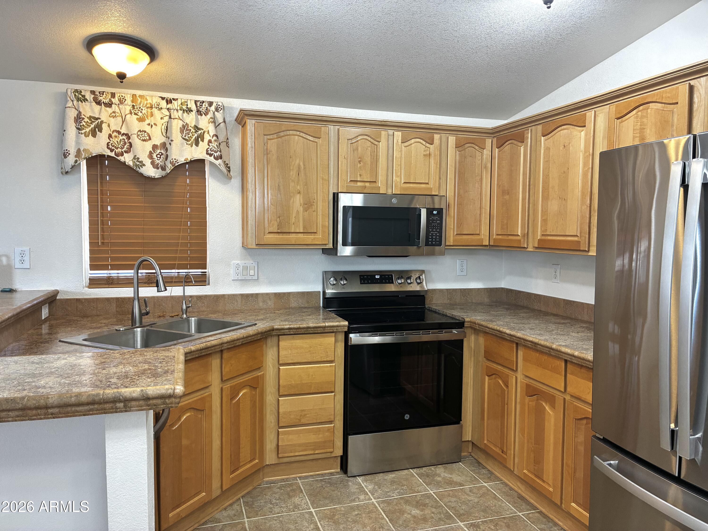 2900 W Superstition Boulevard 39