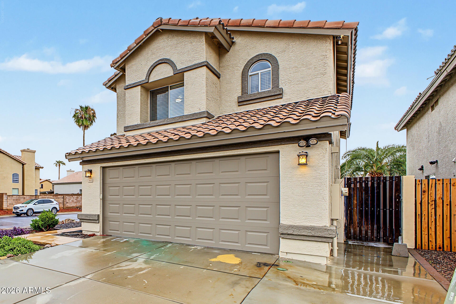 5003 W WIKIEUP Lane