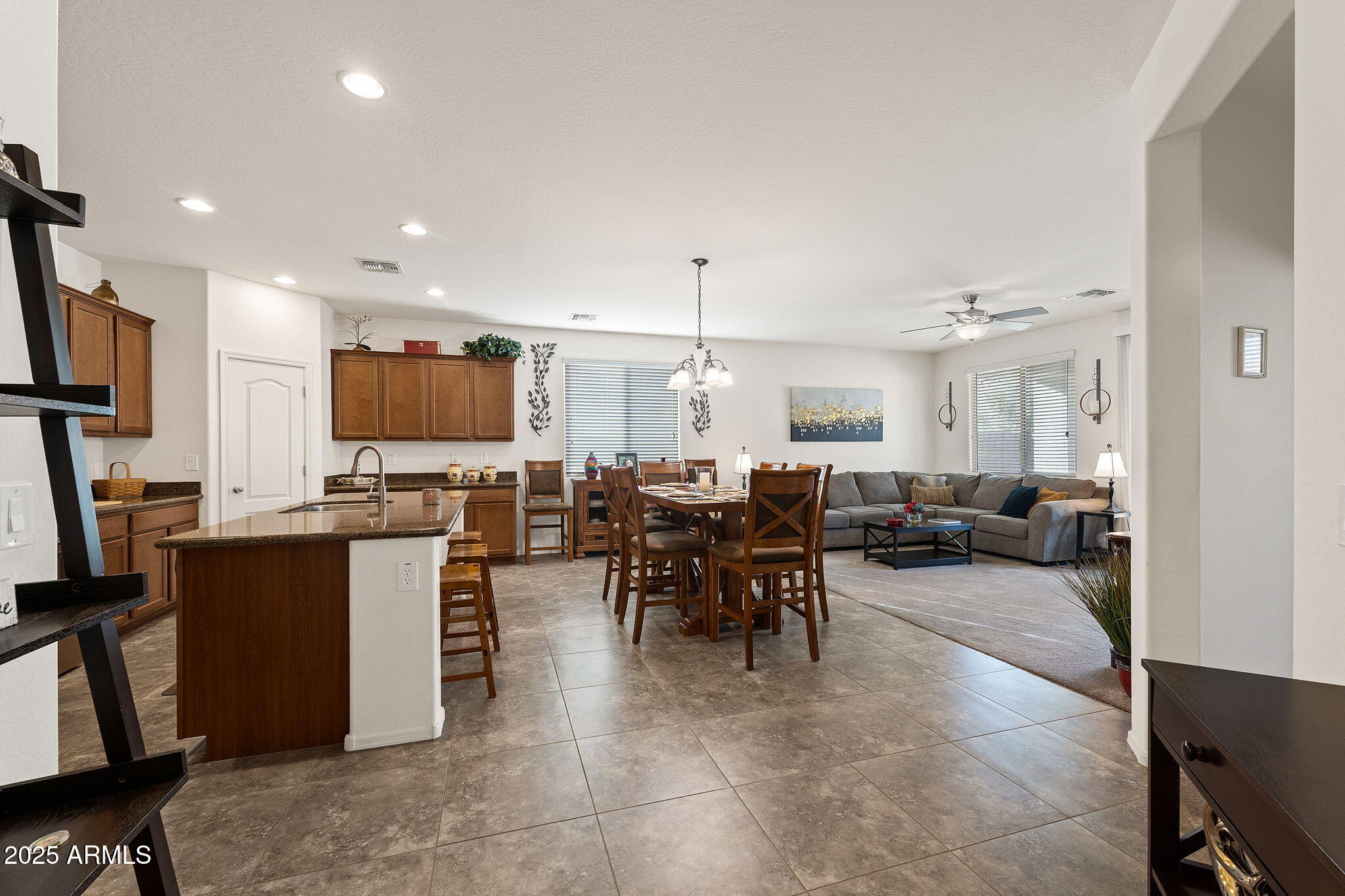 21244 E CREEKSIDE Drive