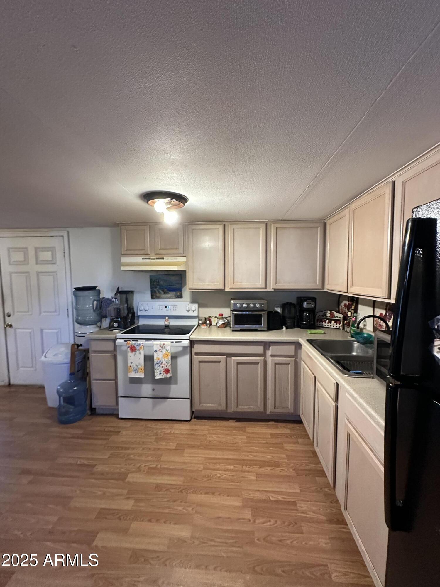 Desert Gem mobile homes - Residential