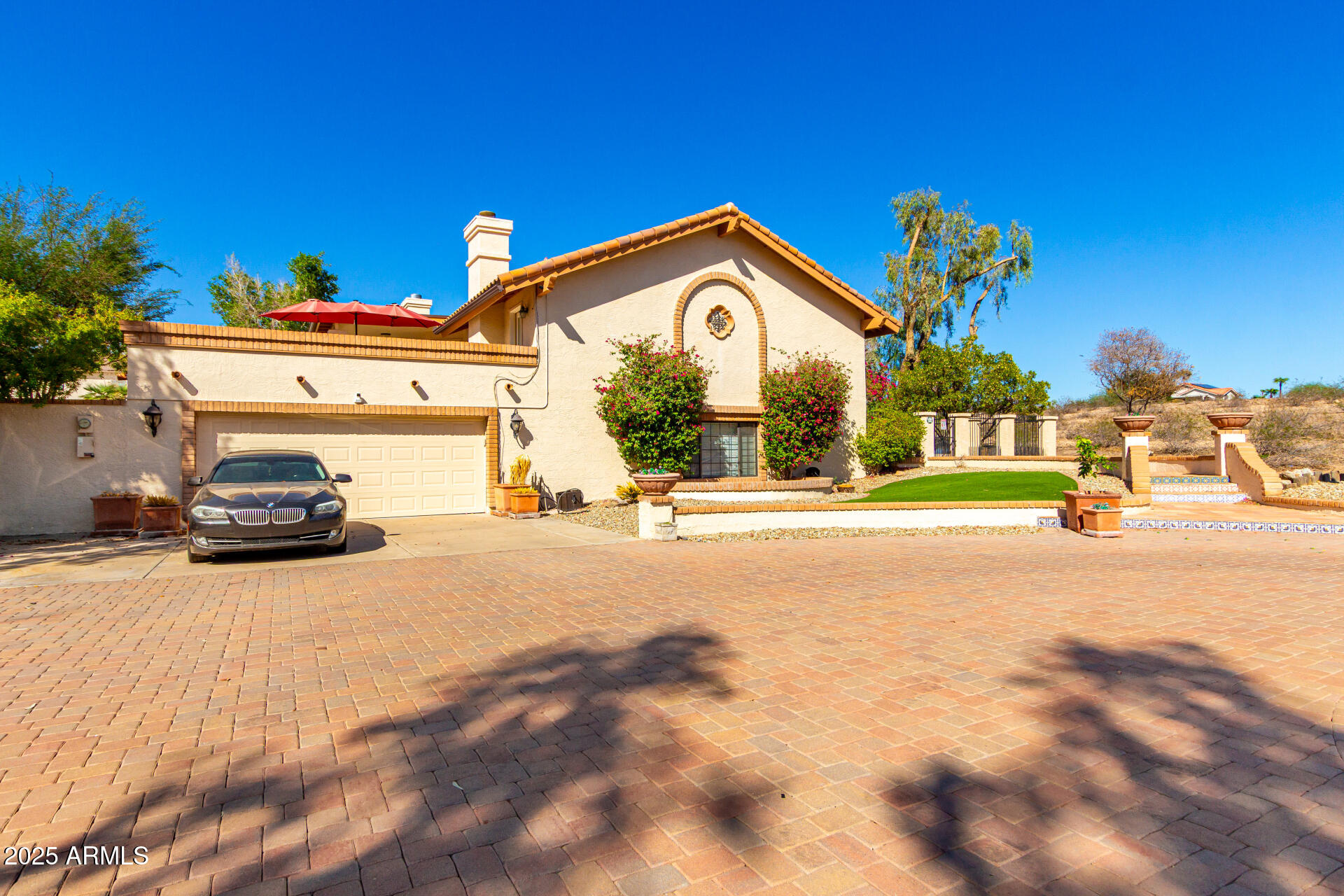 13022 W SOLANO Drive
