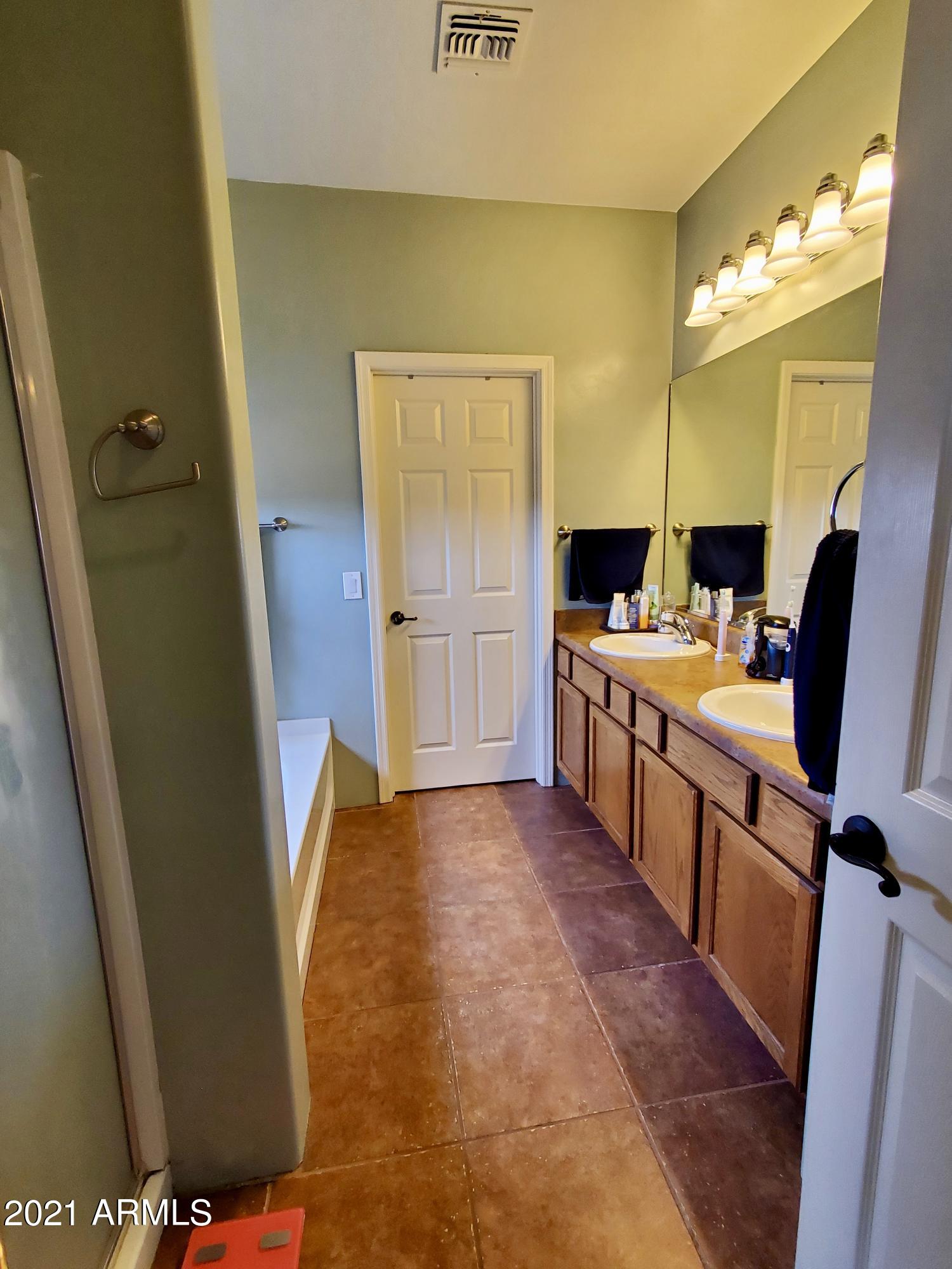 REFLECTIONS AT VALIENTE - Residential