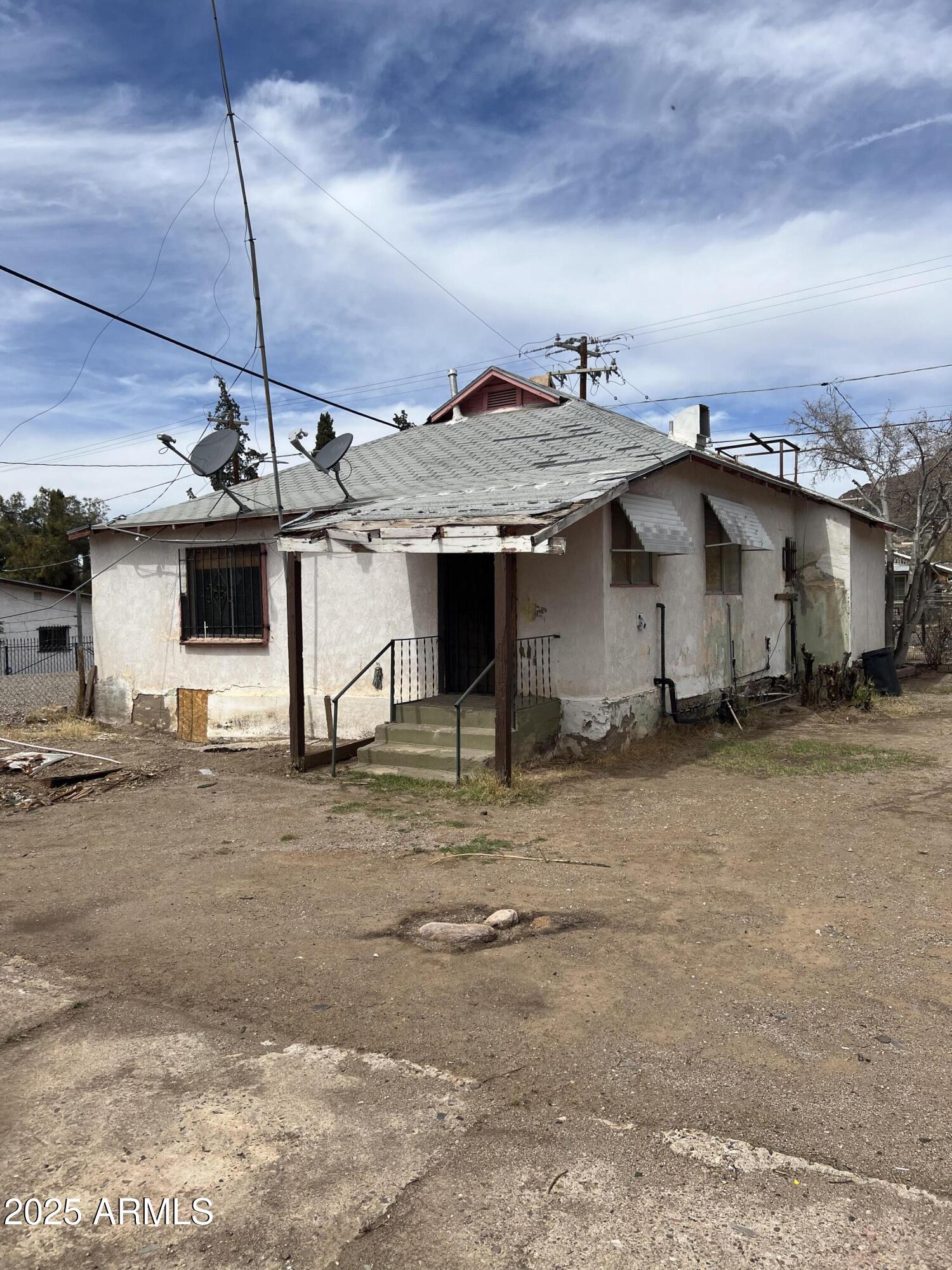 Superior, Arizona 85173, United States, 2 Bedrooms Bedrooms, ,1 BathroomBathrooms,Residential,Pending,91607