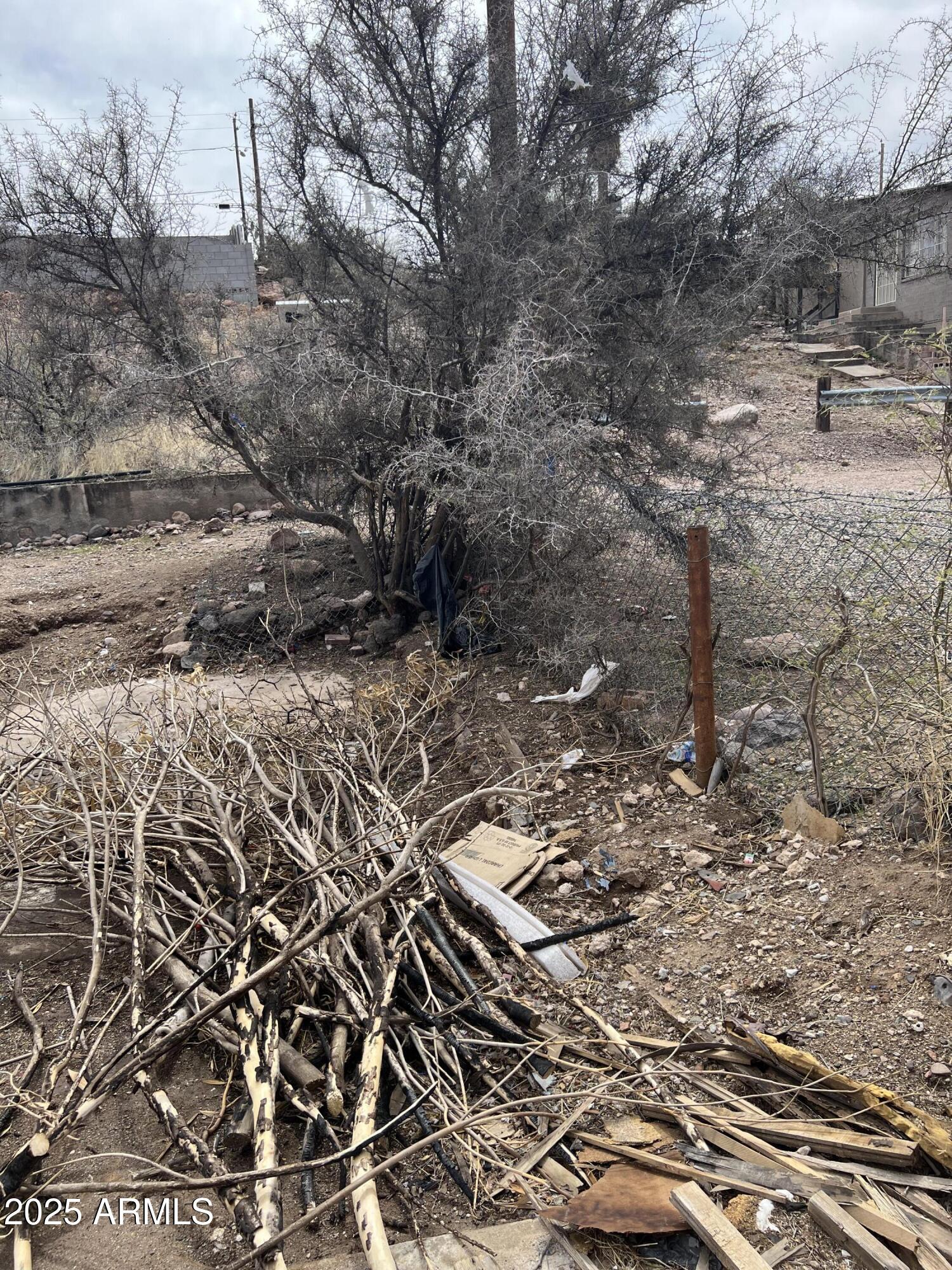 Superior, Arizona 85173, United States, 2 Bedrooms Bedrooms, ,1 BathroomBathrooms,Residential,Pending,91607