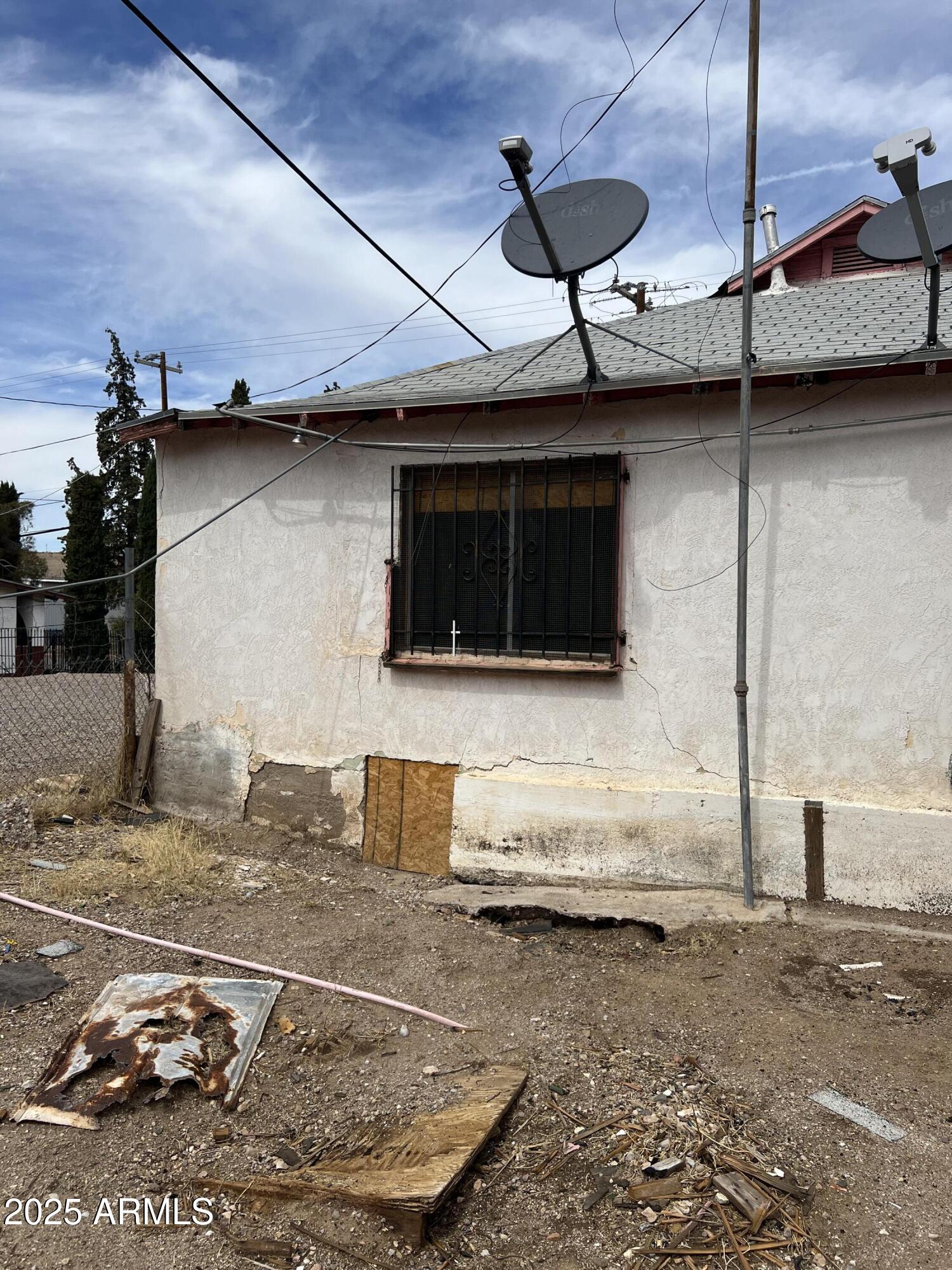 Superior, Arizona 85173, United States, 2 Bedrooms Bedrooms, ,1 BathroomBathrooms,Residential,Pending,91607