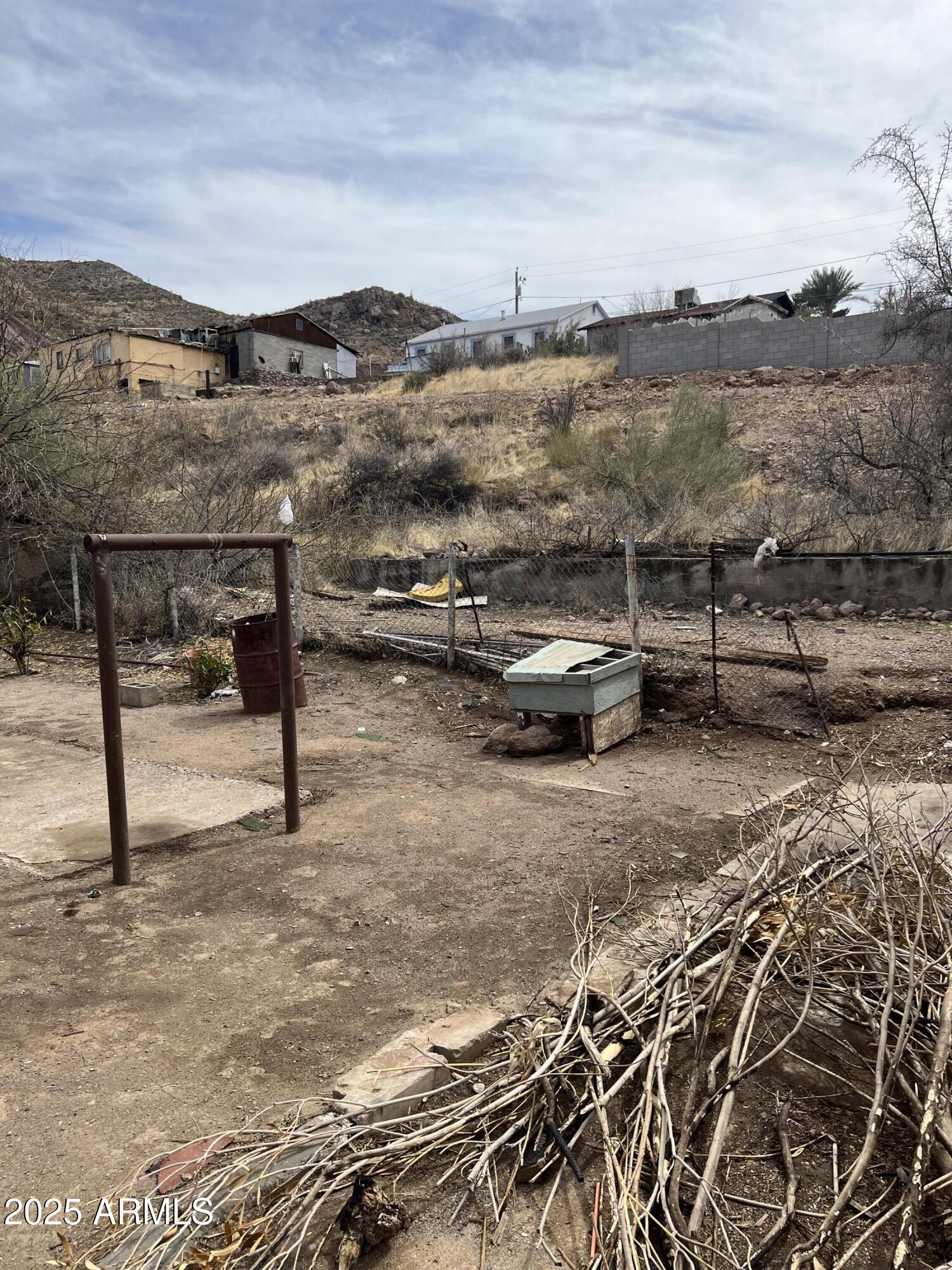 Superior, Arizona 85173, United States, 2 Bedrooms Bedrooms, ,1 BathroomBathrooms,Residential,Pending,91607