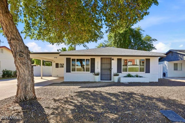7715 E EARLL DR, SCOTTSDALE, AZ 85251 - Image ca0bdafabb7819fd174226ca0dfad830/3915258250