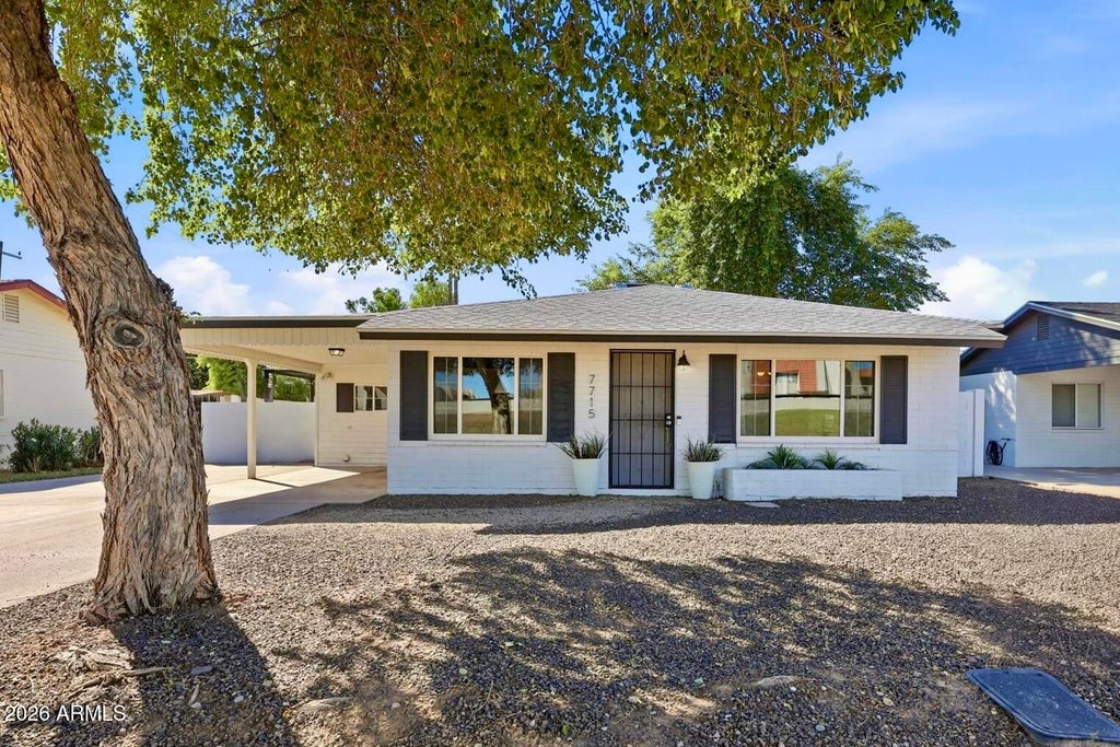Photo of 7715 E Earll Drive, Scottsdale, AZ 85251 (MLS # 7091653)