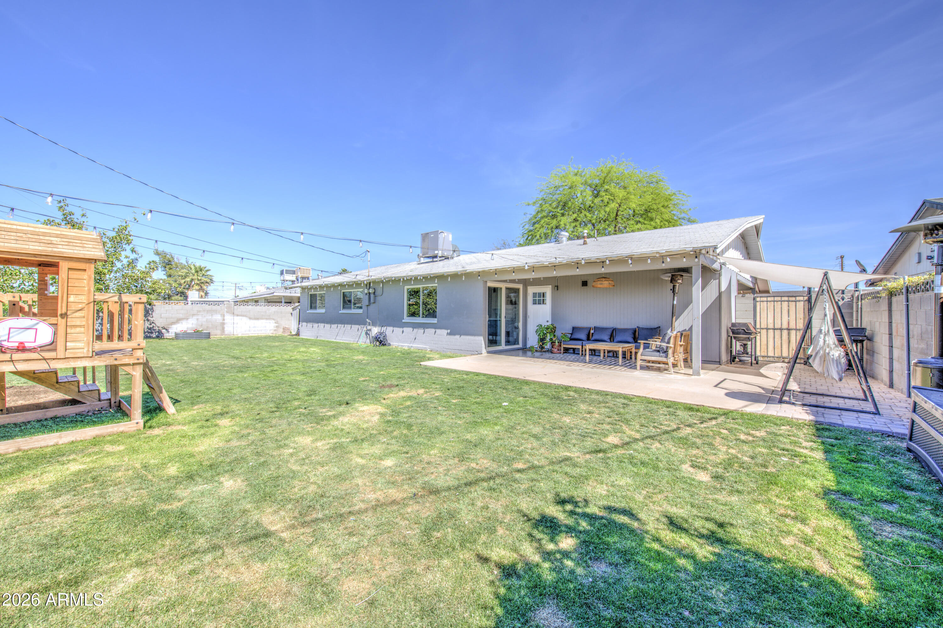 1640 N QUEENSBURY Road