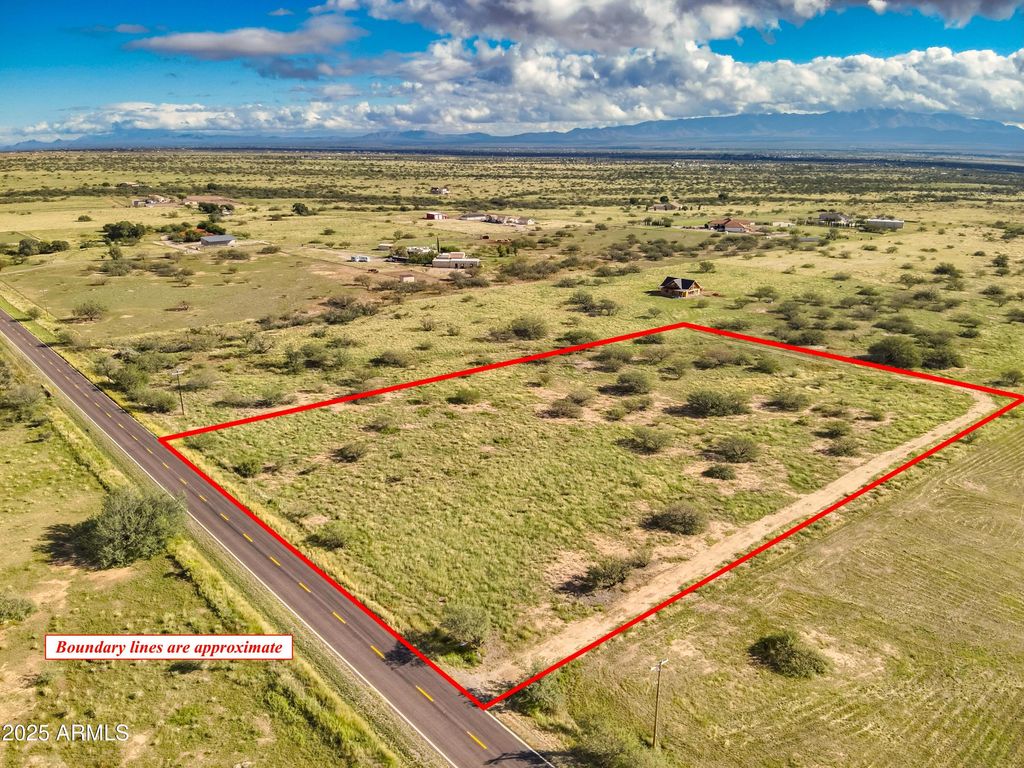 Photo of Tbd S Coronado Memorial Road #50, Hereford, AZ 85615 (MLS # 6935955)