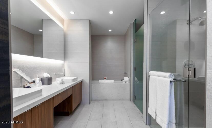 MOUNTAIN SHADOWS RESORT - CONDOMINIUM HOTEL - Residential