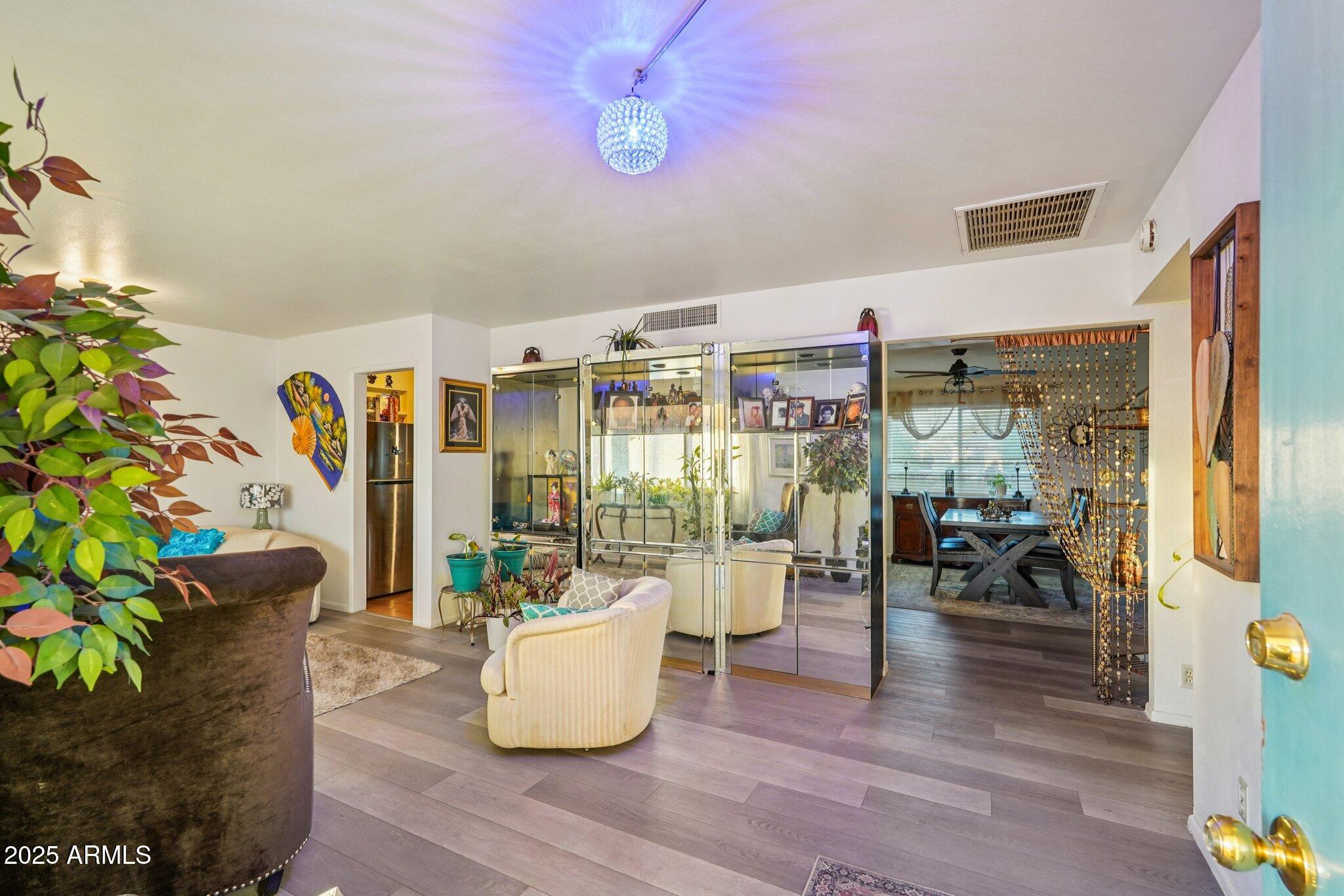 10912 W CONNECTICUT Avenue