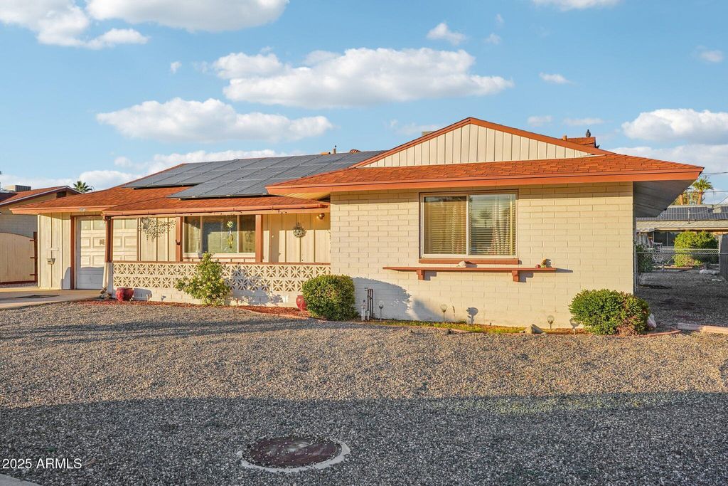 Photo of 10912 W Connecticut Avenue, Sun City, AZ 85351 (MLS # 6954055)