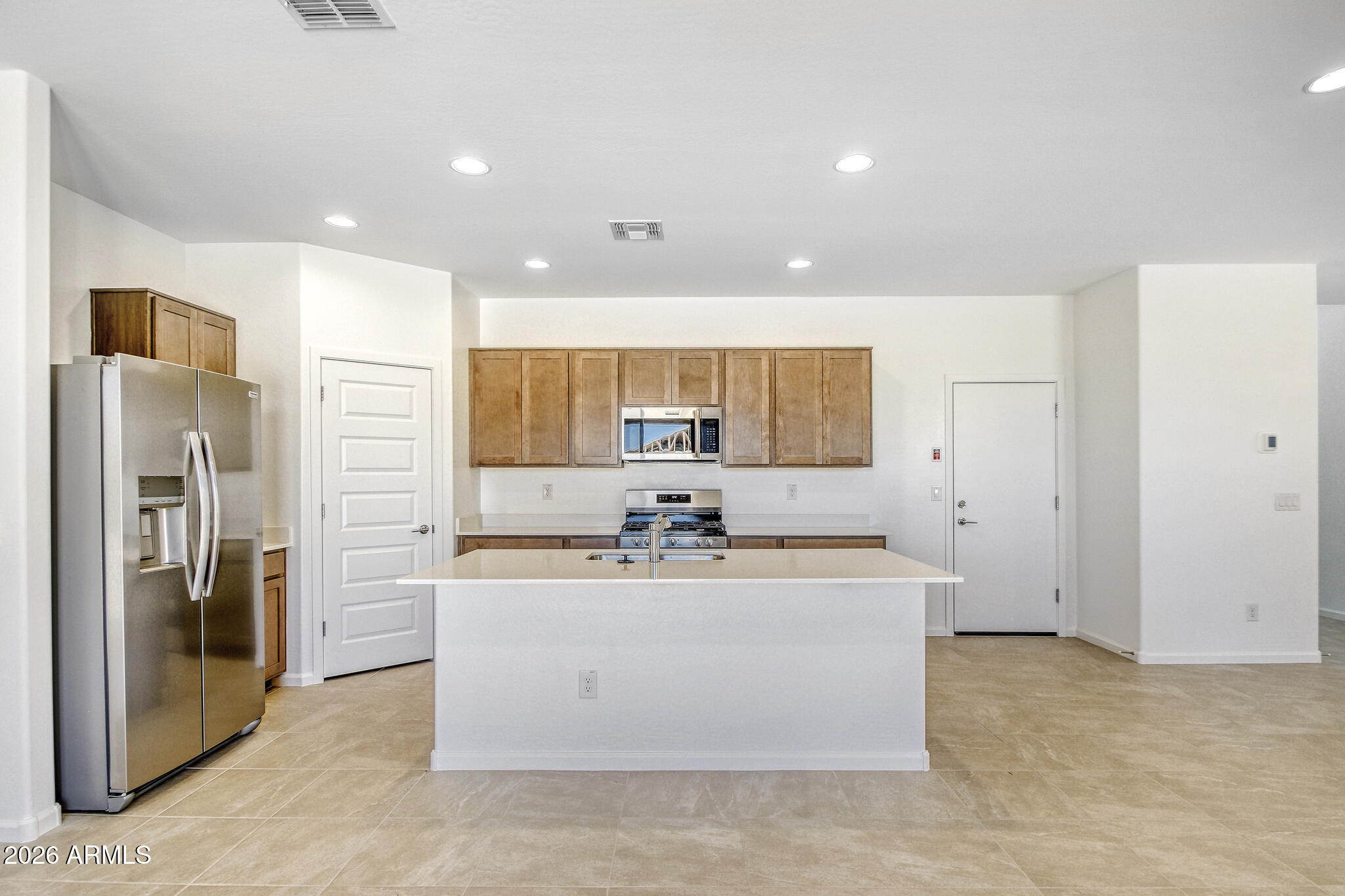 23182 W CORONA Avenue