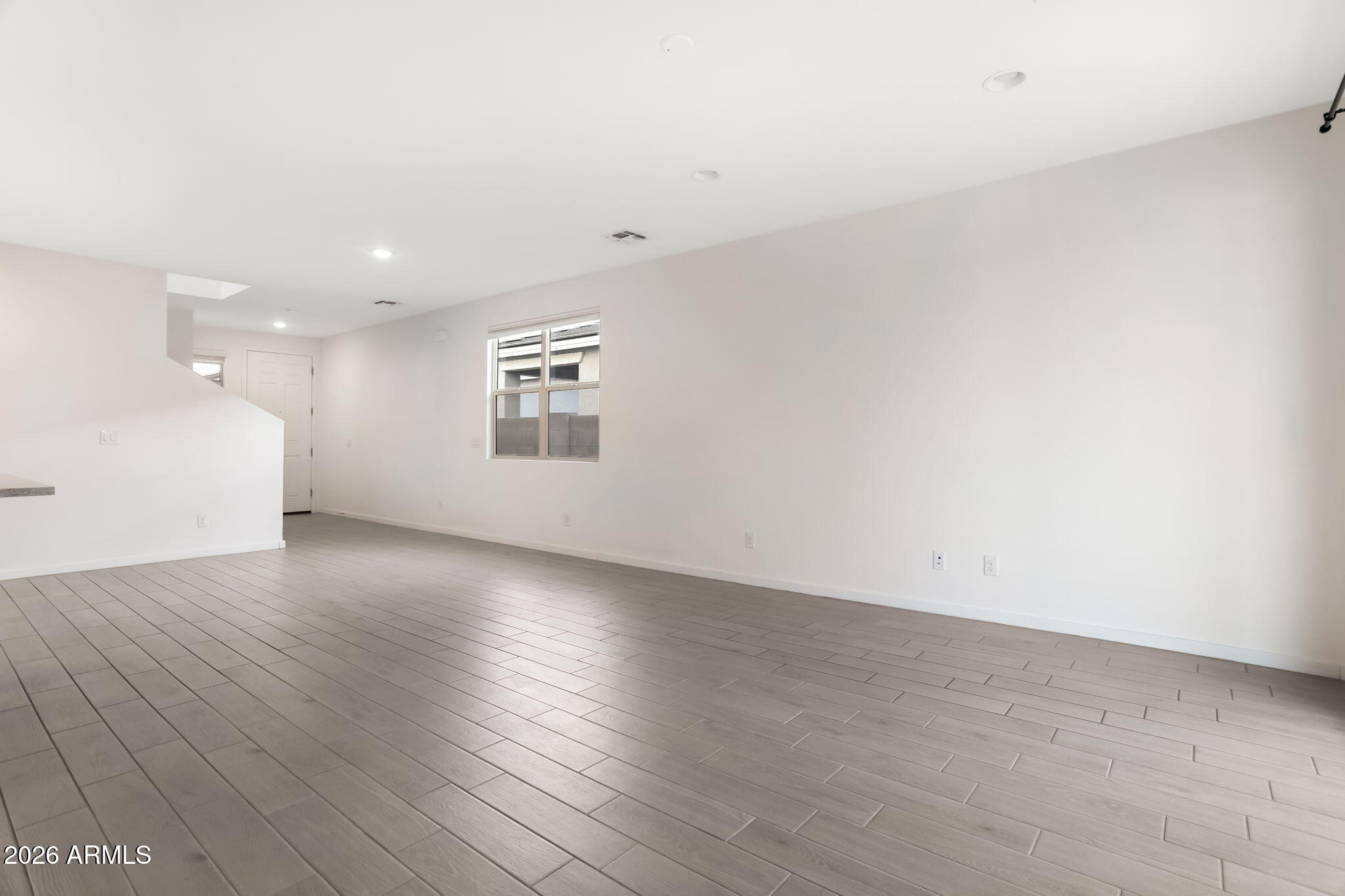 ELEMENT ON EUCLID - Residential