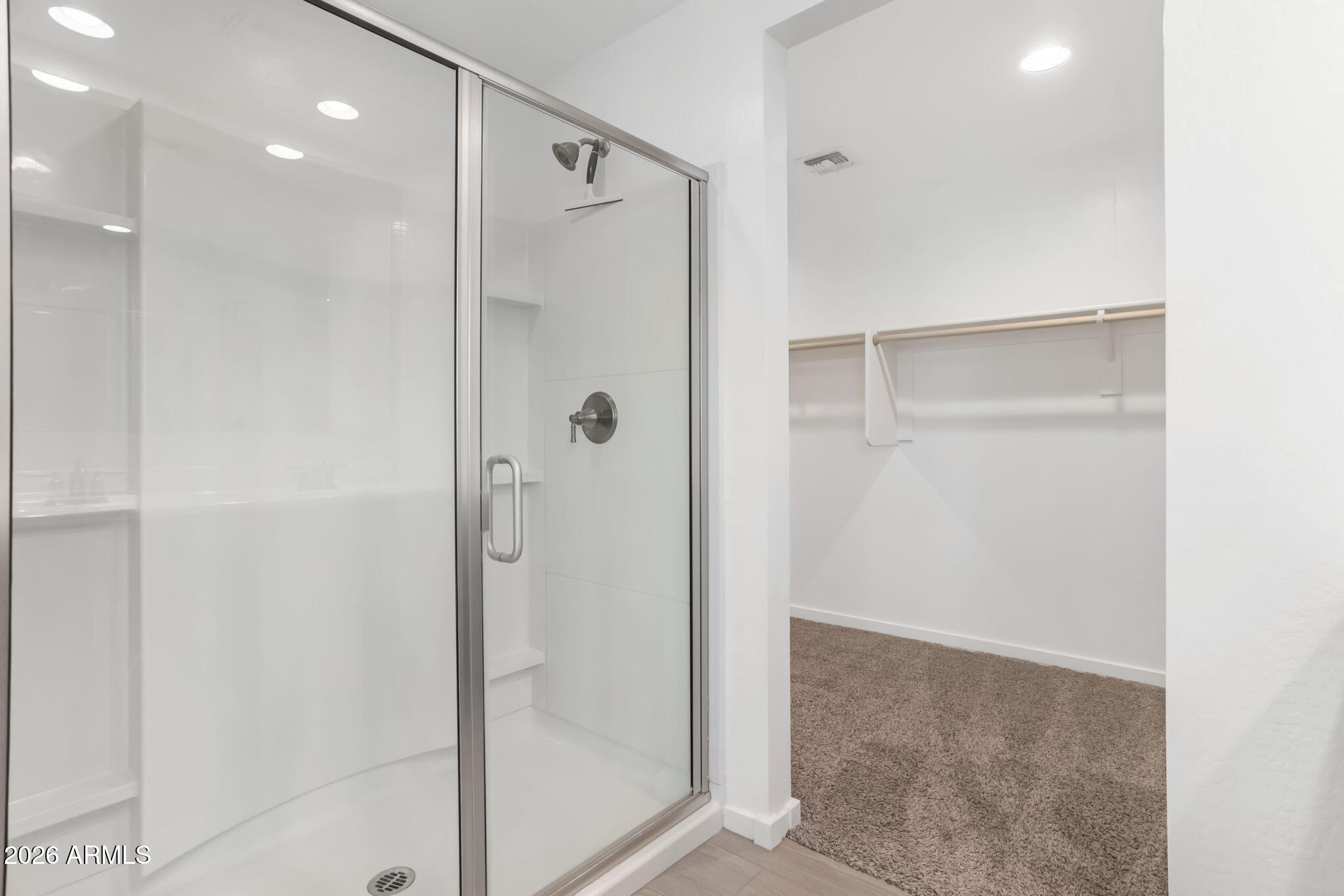 ELEMENT ON EUCLID - Residential