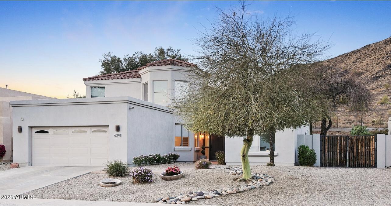 6348 W HILL Lane