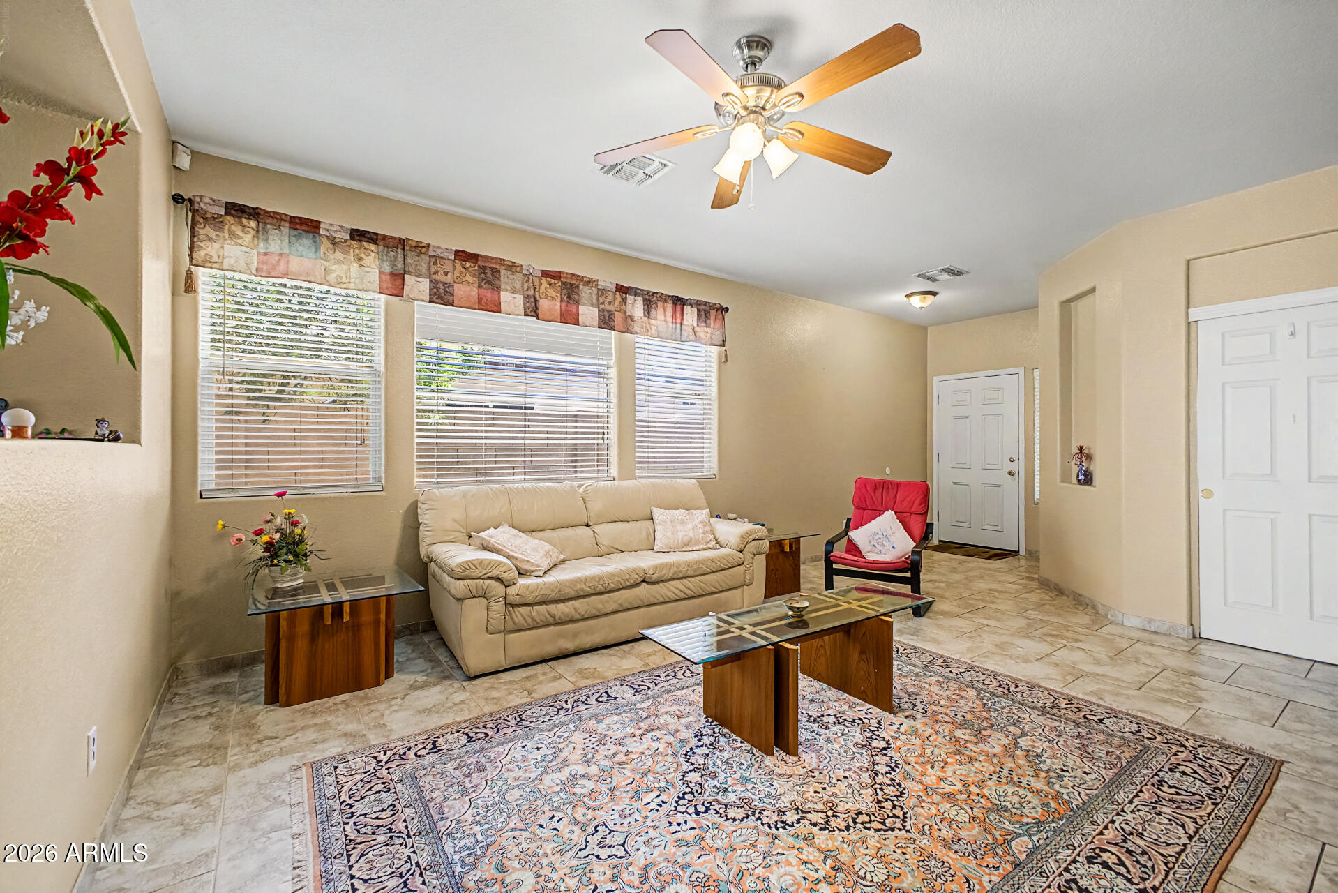 8118 W HARMONY Lane