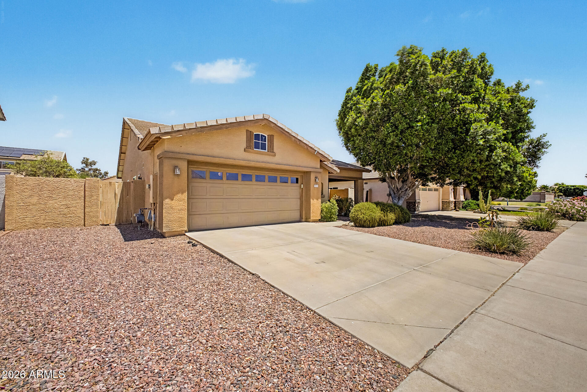 8118 W HARMONY Lane