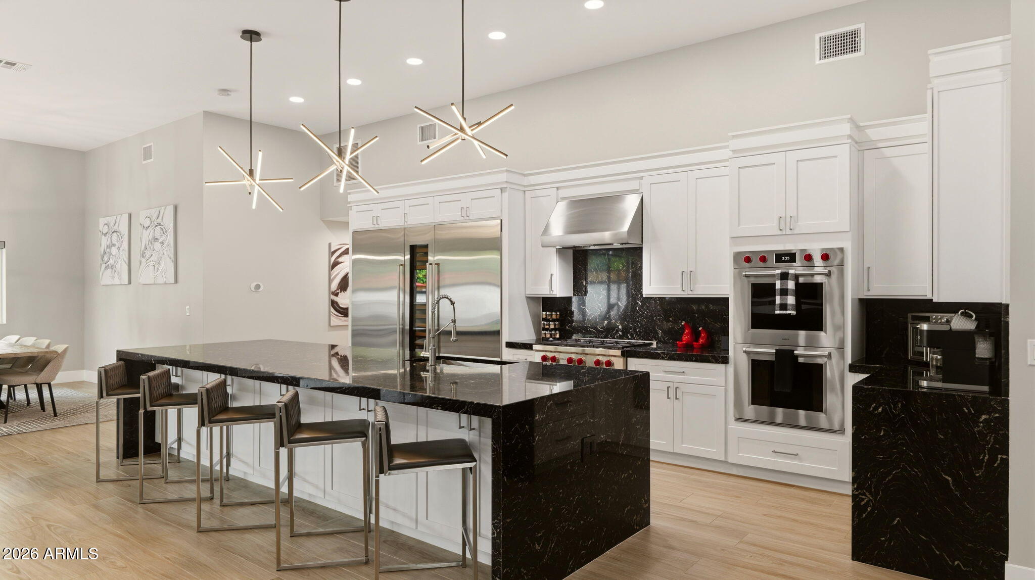 6715 E MONTECITO Avenue