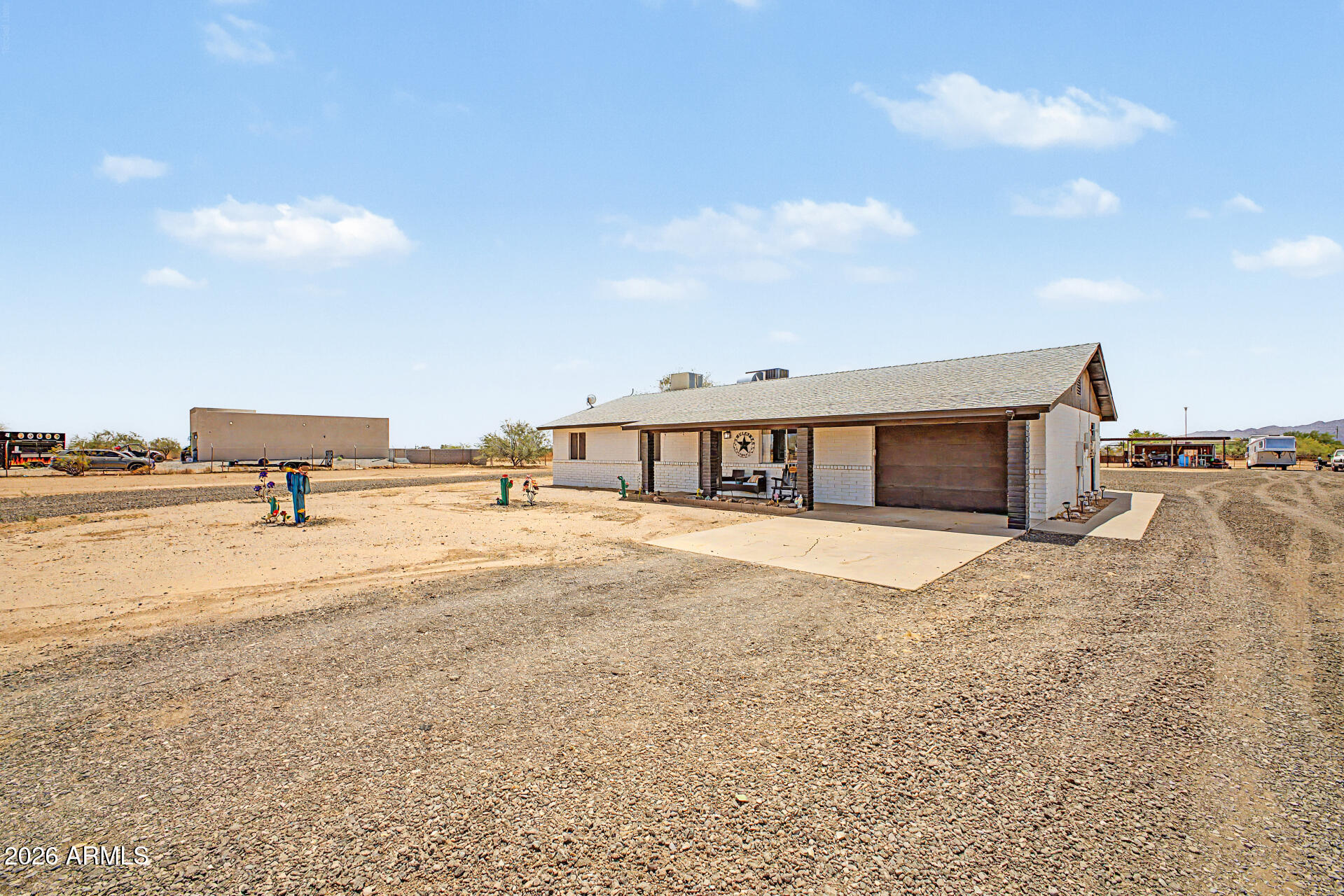 20915 W DALE Lane
