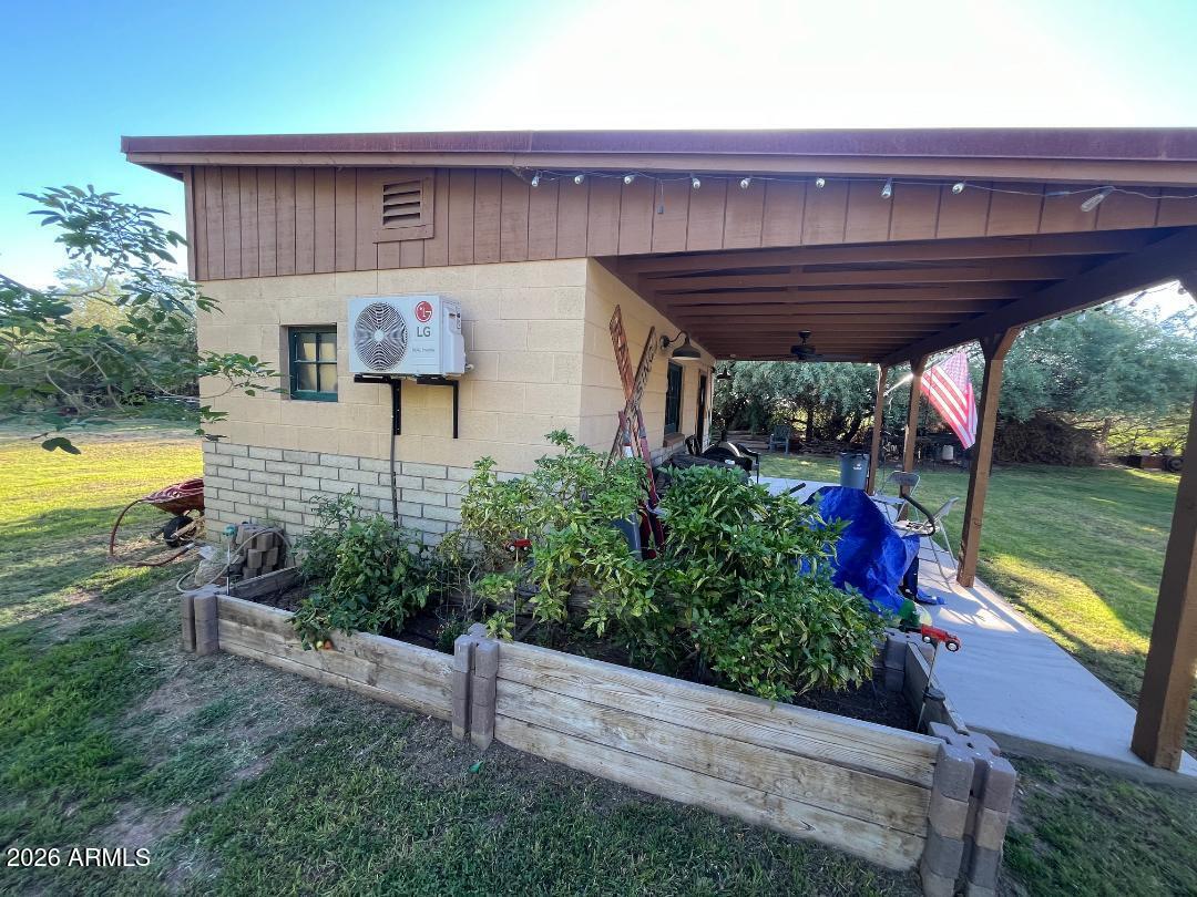 9115/9131 W BROADWAY Road -