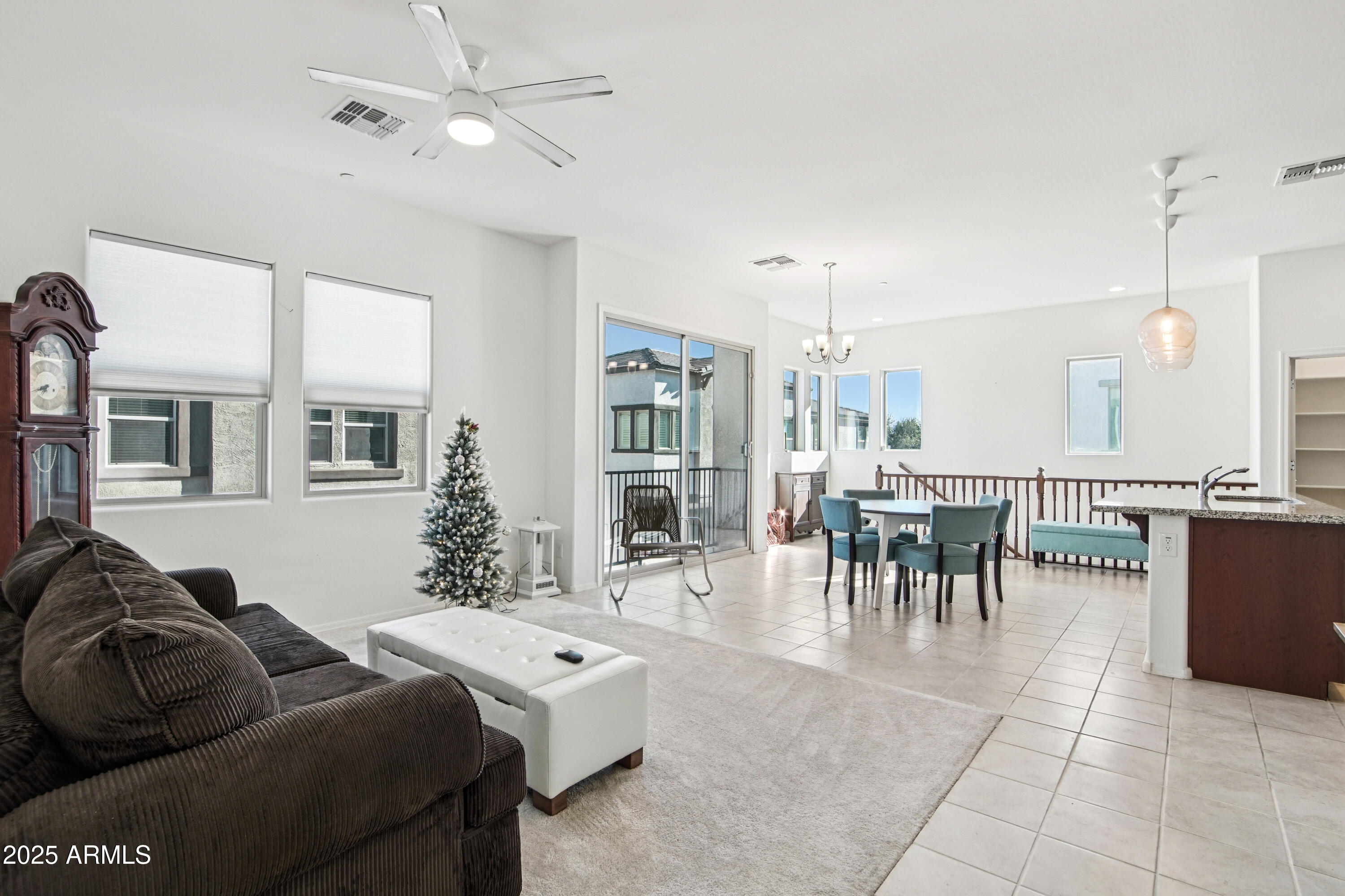 14870 W ENCANTO Boulevard 2075