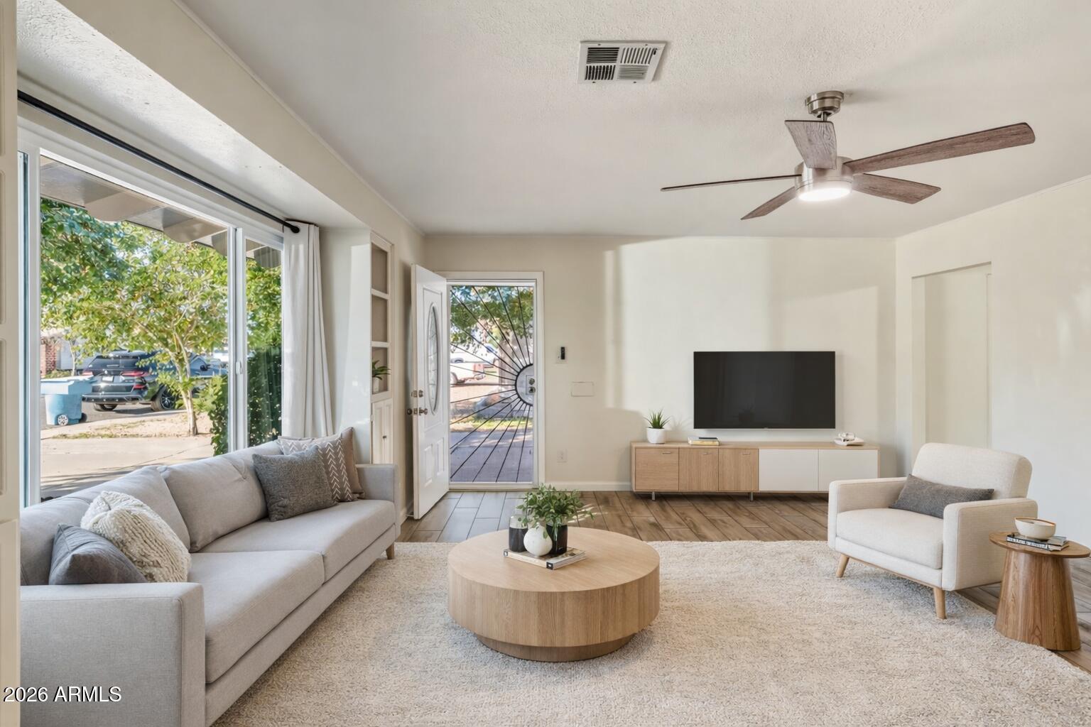 3802 W CAVALIER Drive