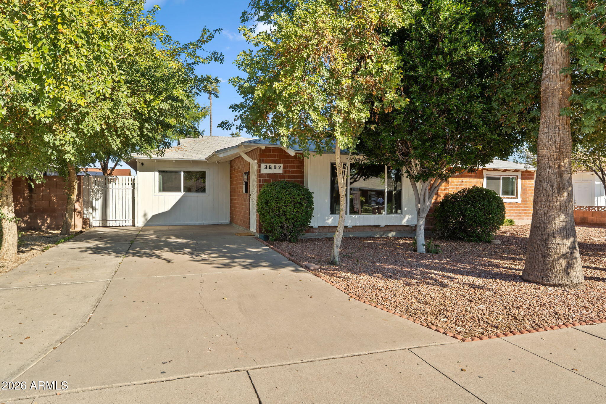 3802 W CAVALIER Drive