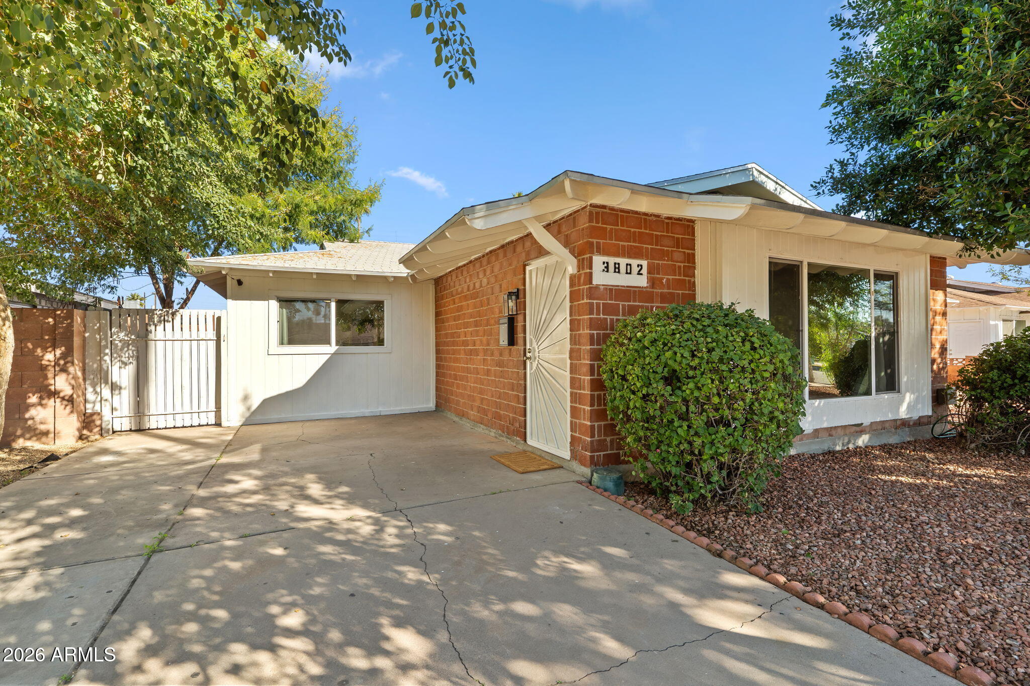 3802 W CAVALIER Drive